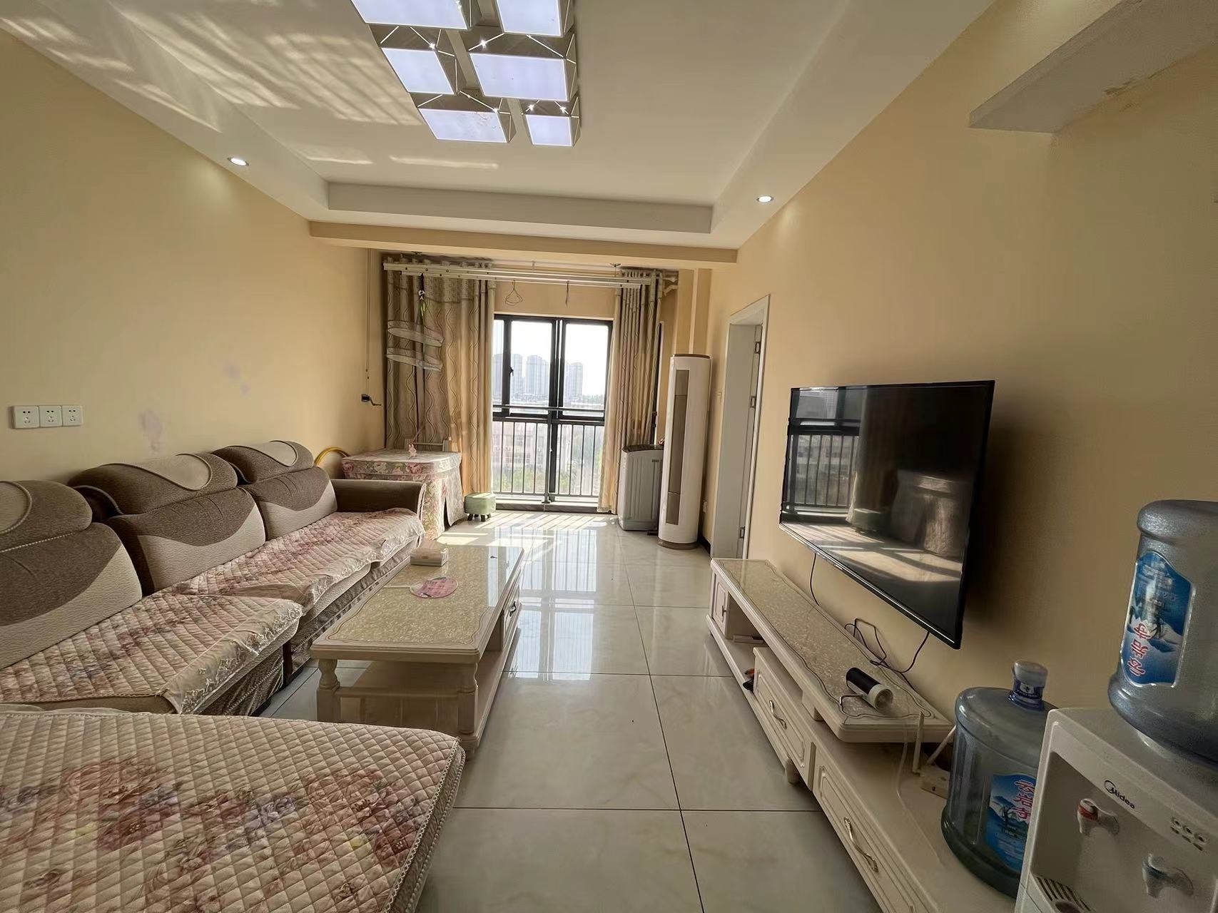 提香蓝岸  3室2厅1卫    48.0万 提香蓝岸  3室2厅1卫    48.0万室内图