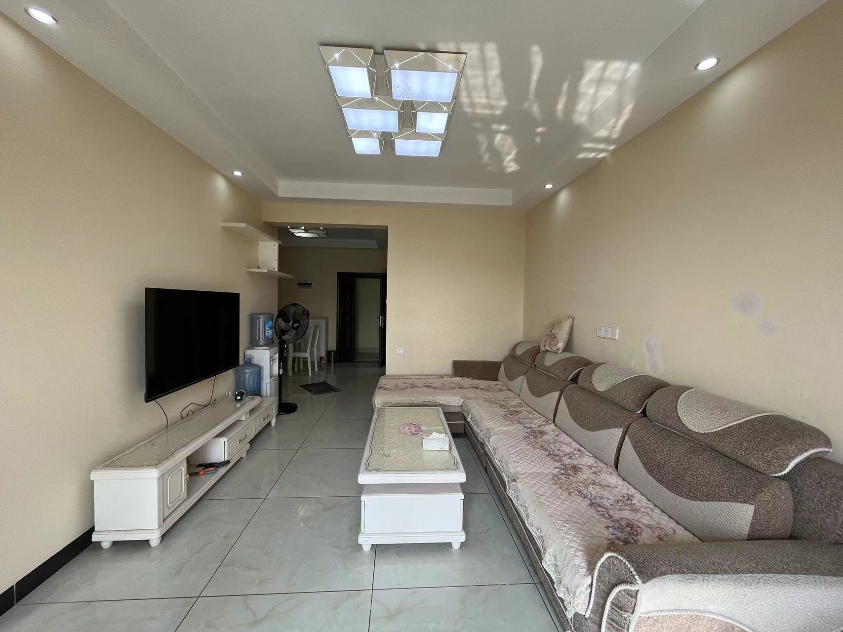 提香蓝岸  3室2厅1卫    48.0万 提香蓝岸  3室2厅1卫    48.0万室内图