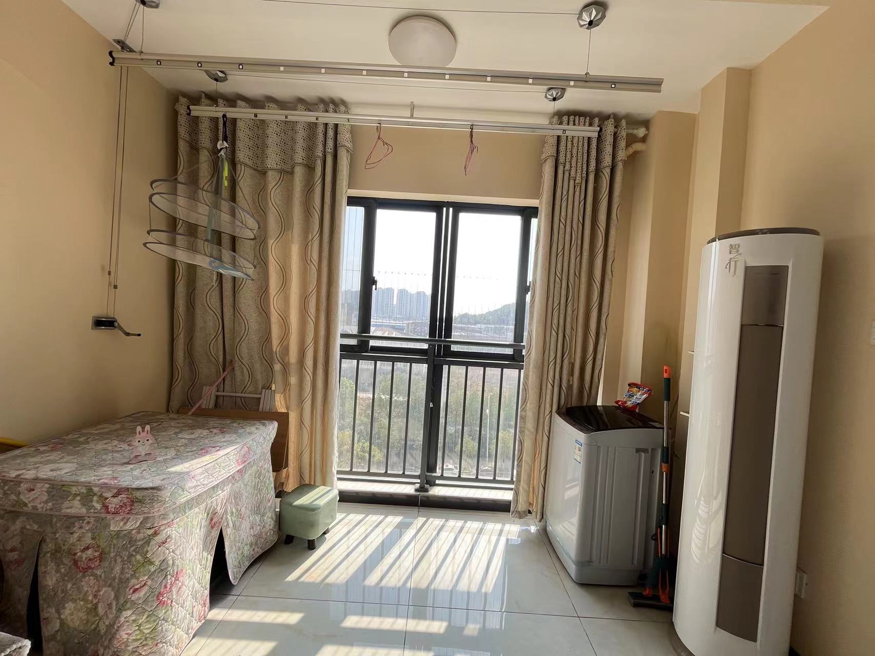 提香蓝岸  3室2厅1卫    48.0万 提香蓝岸  3室2厅1卫    48.0万室内图