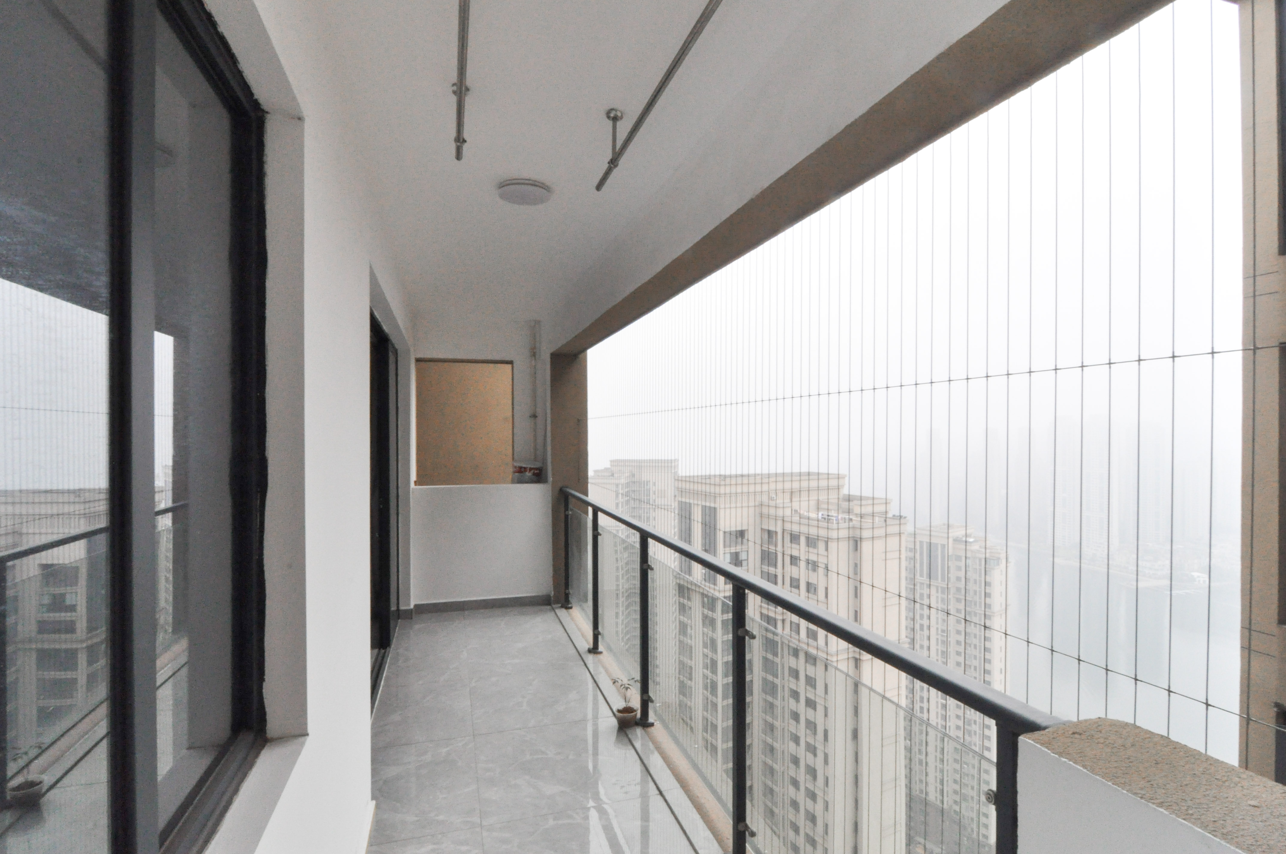 中建梅溪湖中心  4室2厅2卫    168.0万其他