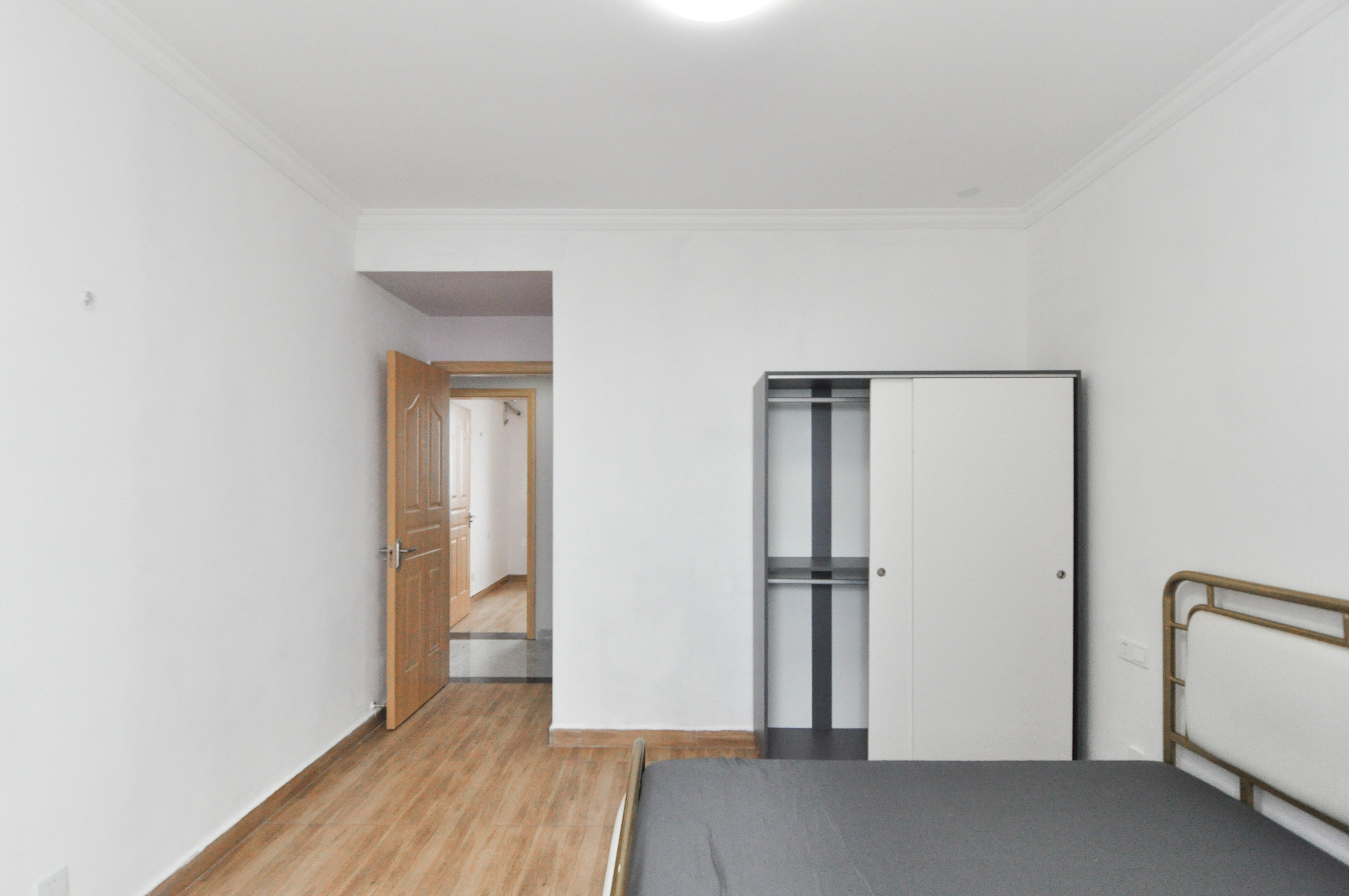 中建梅溪湖中心  4室2厅2卫    168.0万卧室