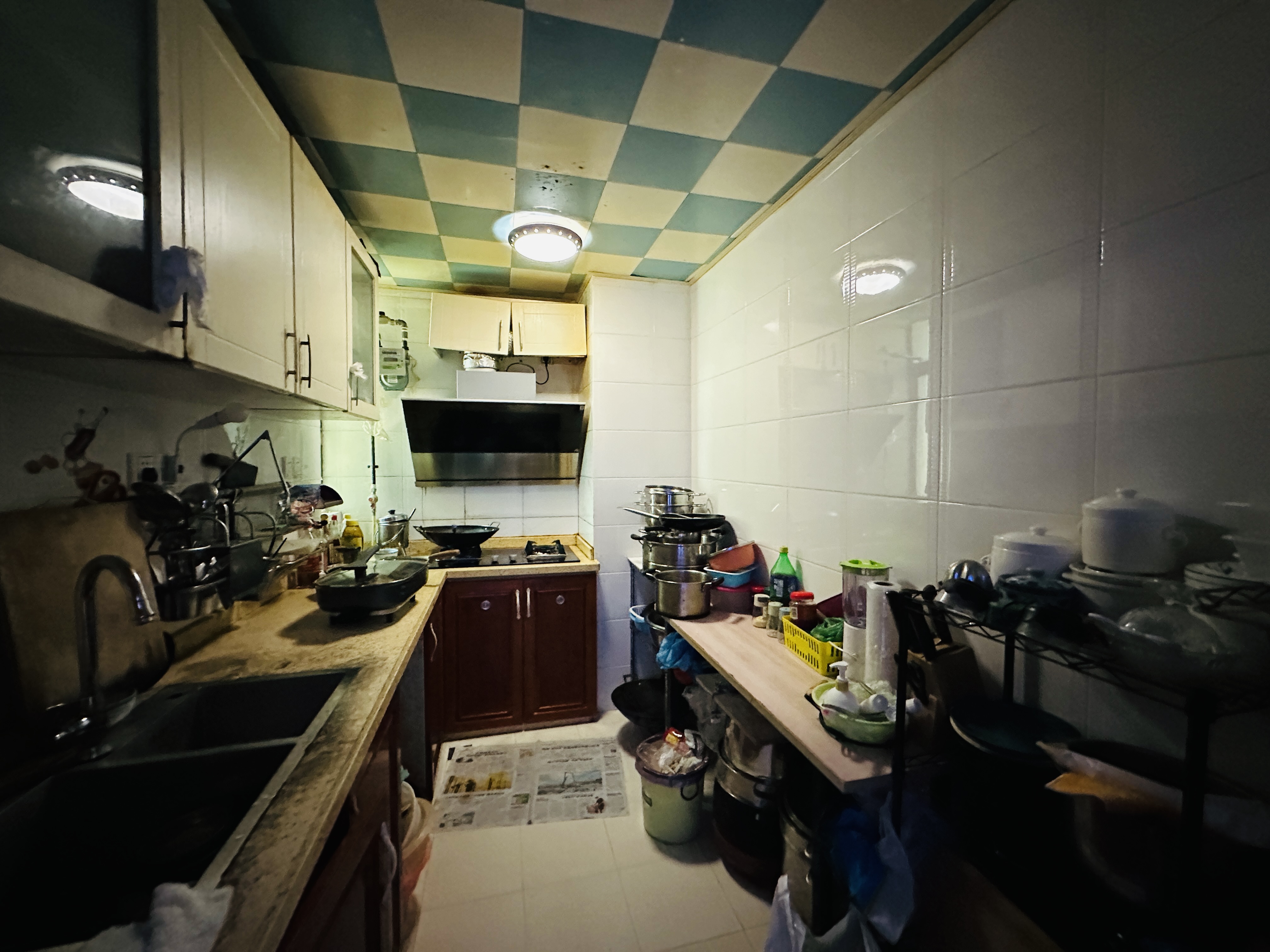 银谷苑  3室1厅1卫   145.00万 银谷苑  3室1厅1卫   145.00万厨房