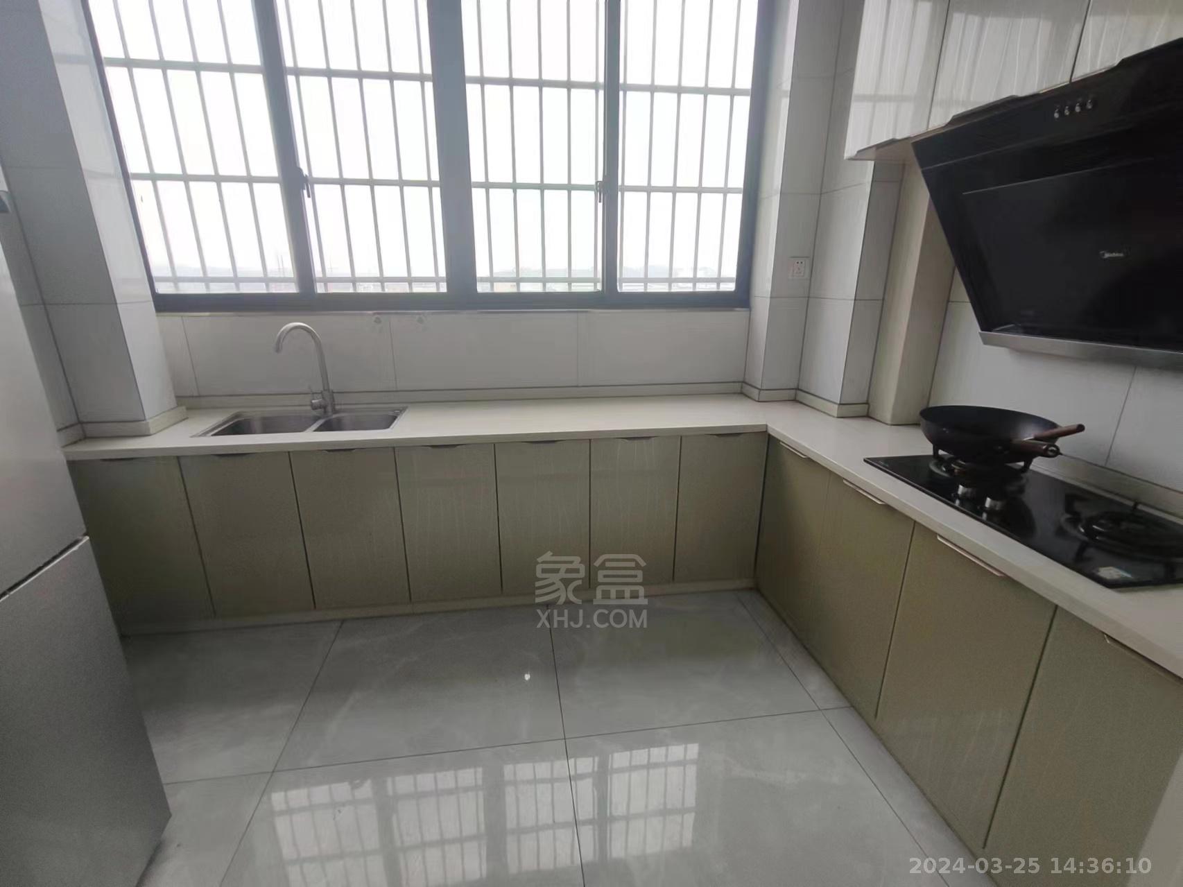 新明B安置小区  3室2厅1卫   1700.00元/月室内图