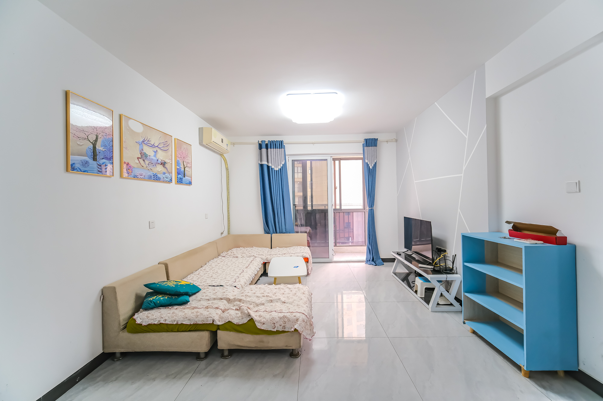 和悦城(蟠龙景苑) 3室2厅1卫 60.0万 和悦城(蟠龙景苑) 3室2厅1卫 60.0万客厅