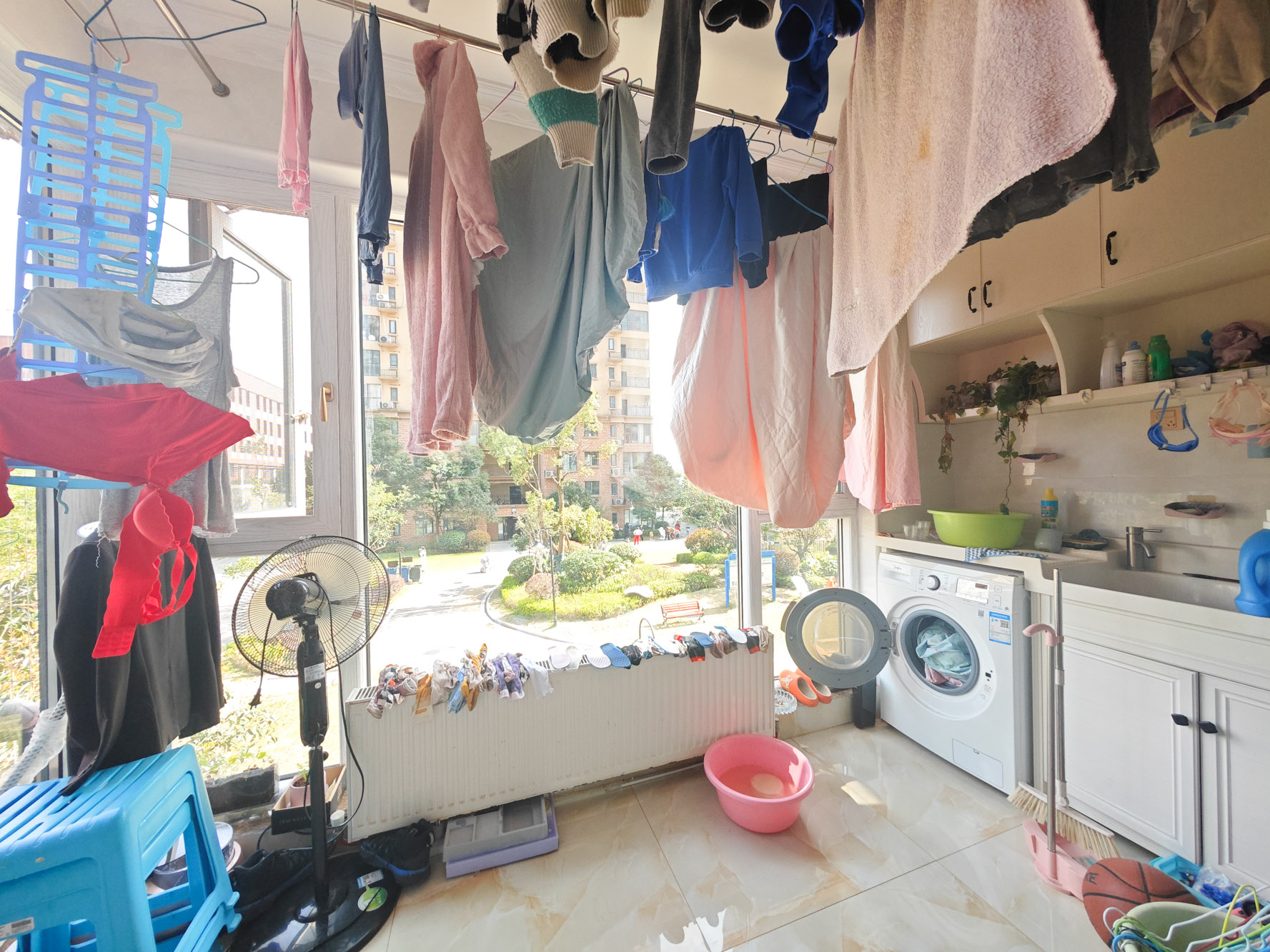 中建嘉和城  3室2厅1卫   105.00万阳台