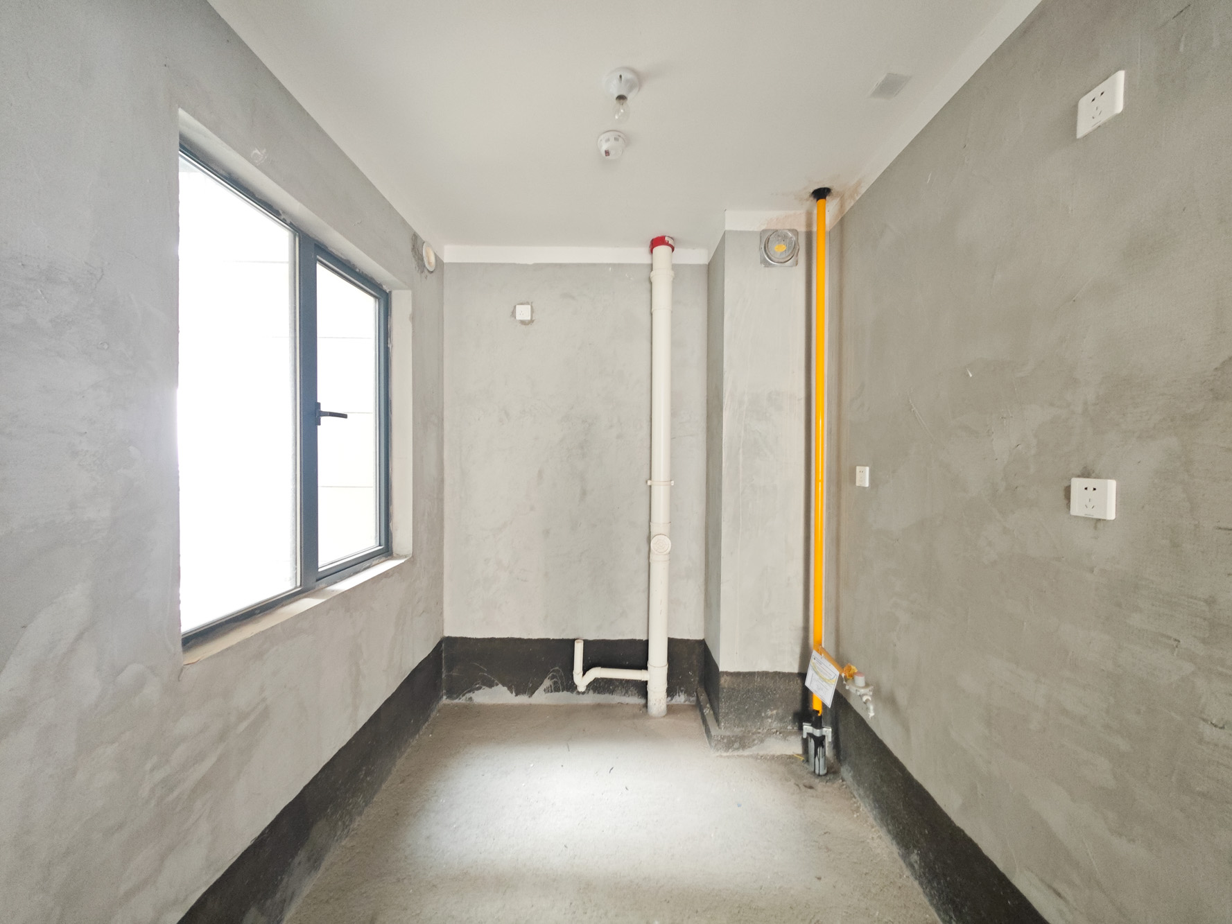 长房岭秀时代  3室2厅2卫    95.0万 长房岭秀时代  3室2厅2卫    95.0万厨房