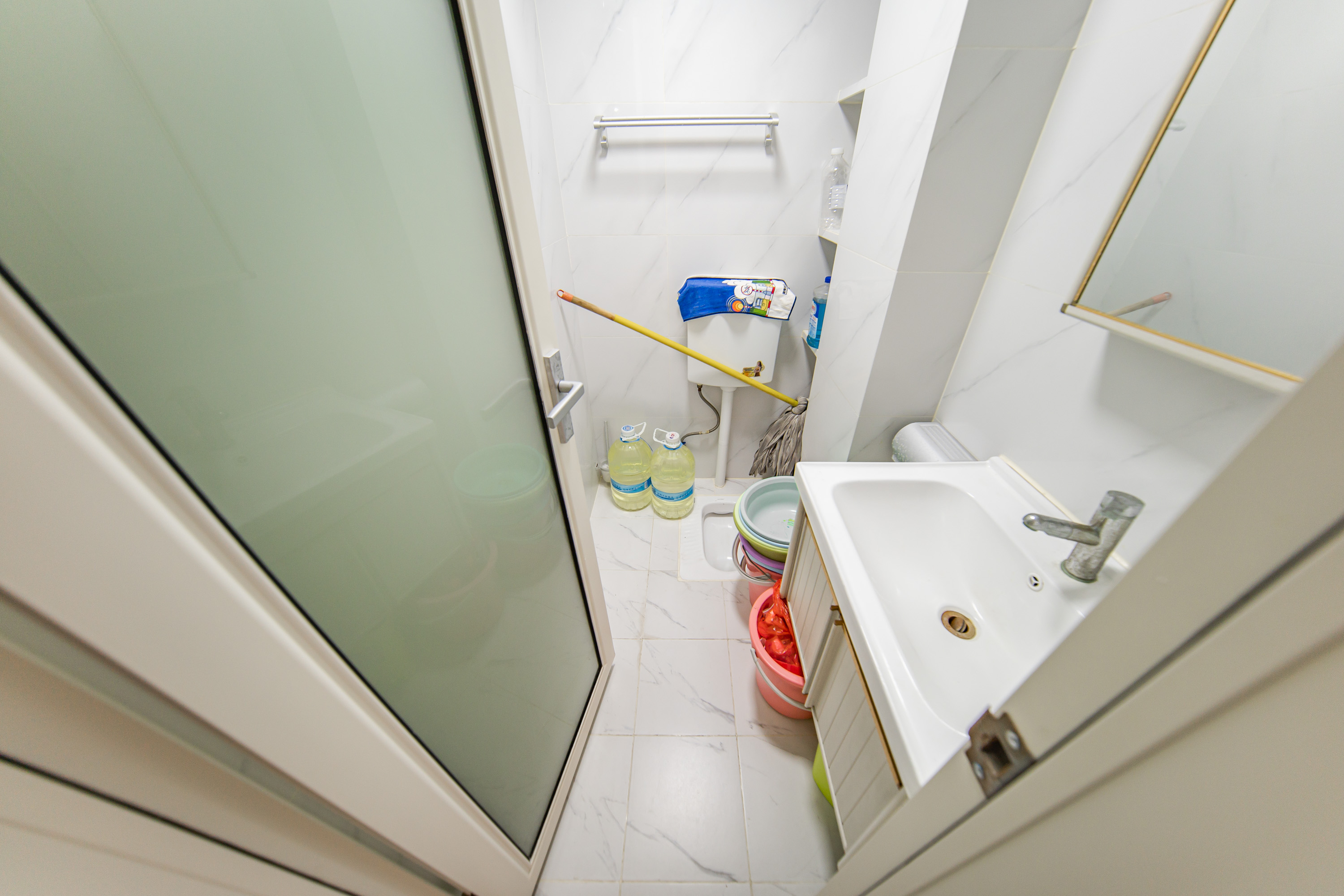 绿地湖湘中心 4室2厅2卫 429.0万 绿地湖湘中心 4室2厅2卫 429.0万卫生间