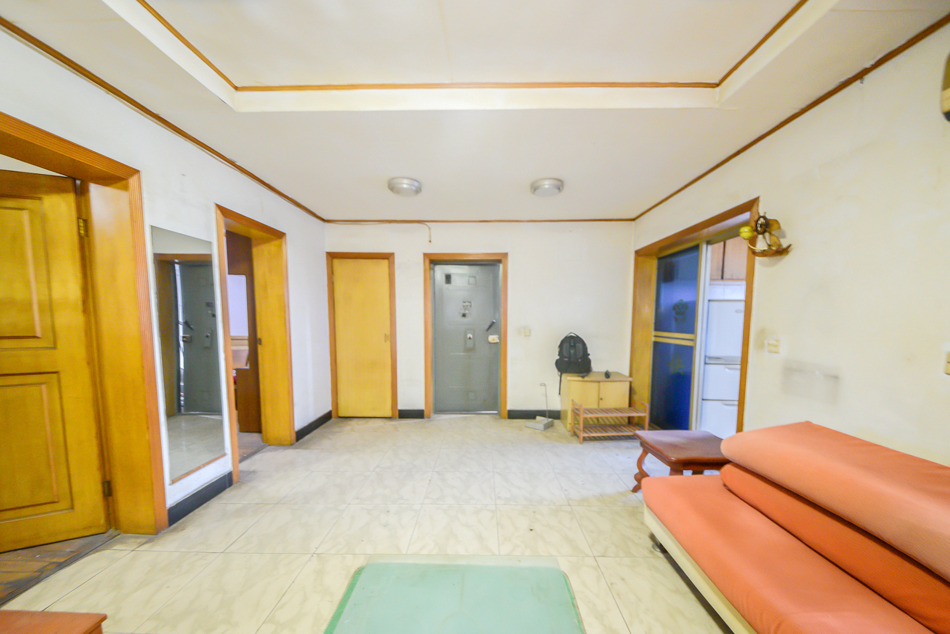 公交园小区（公交新村）  2室2厅1卫   41.00万