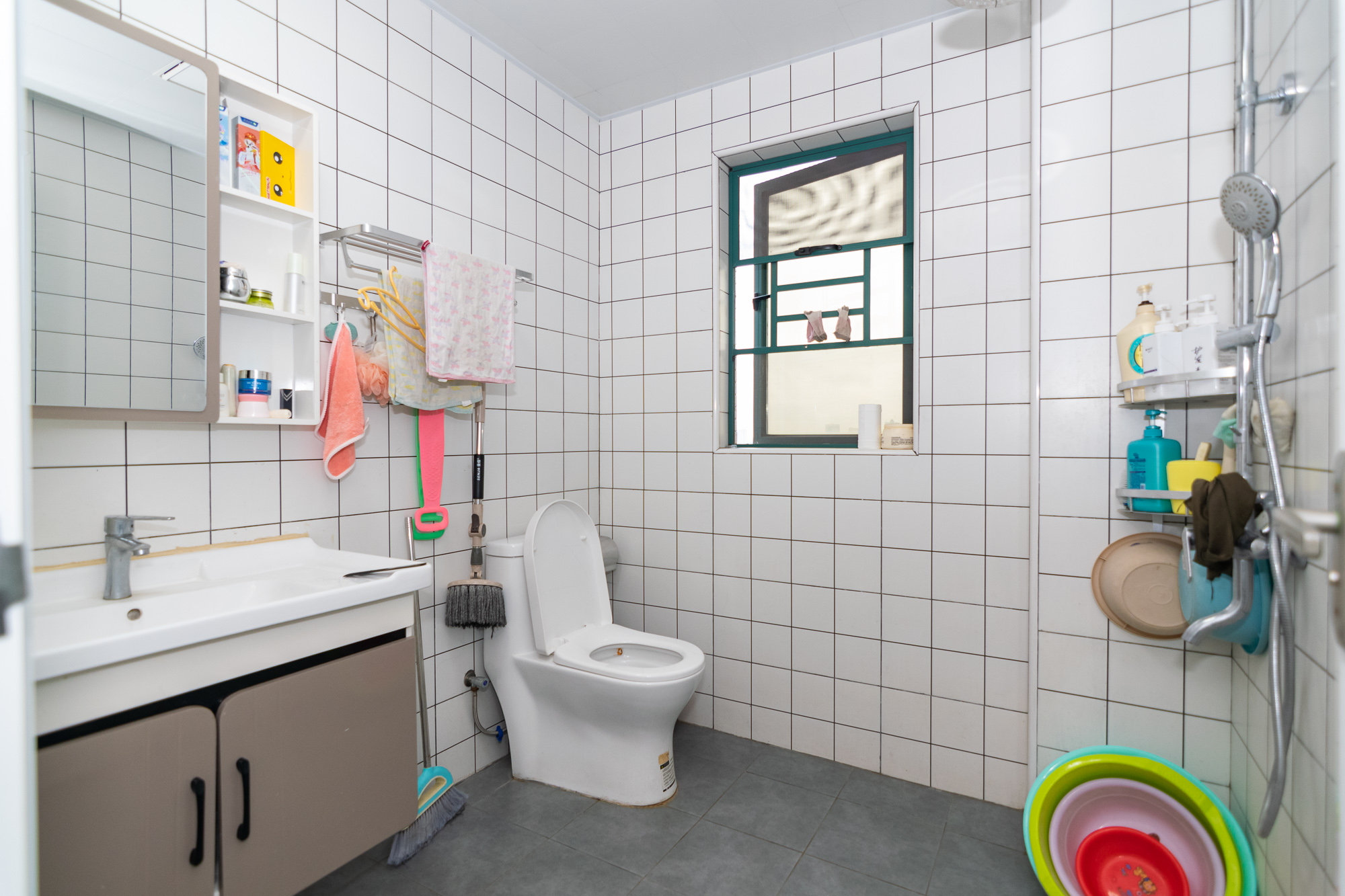 富基世纪公园  3室2厅2卫    66.0万卫生间