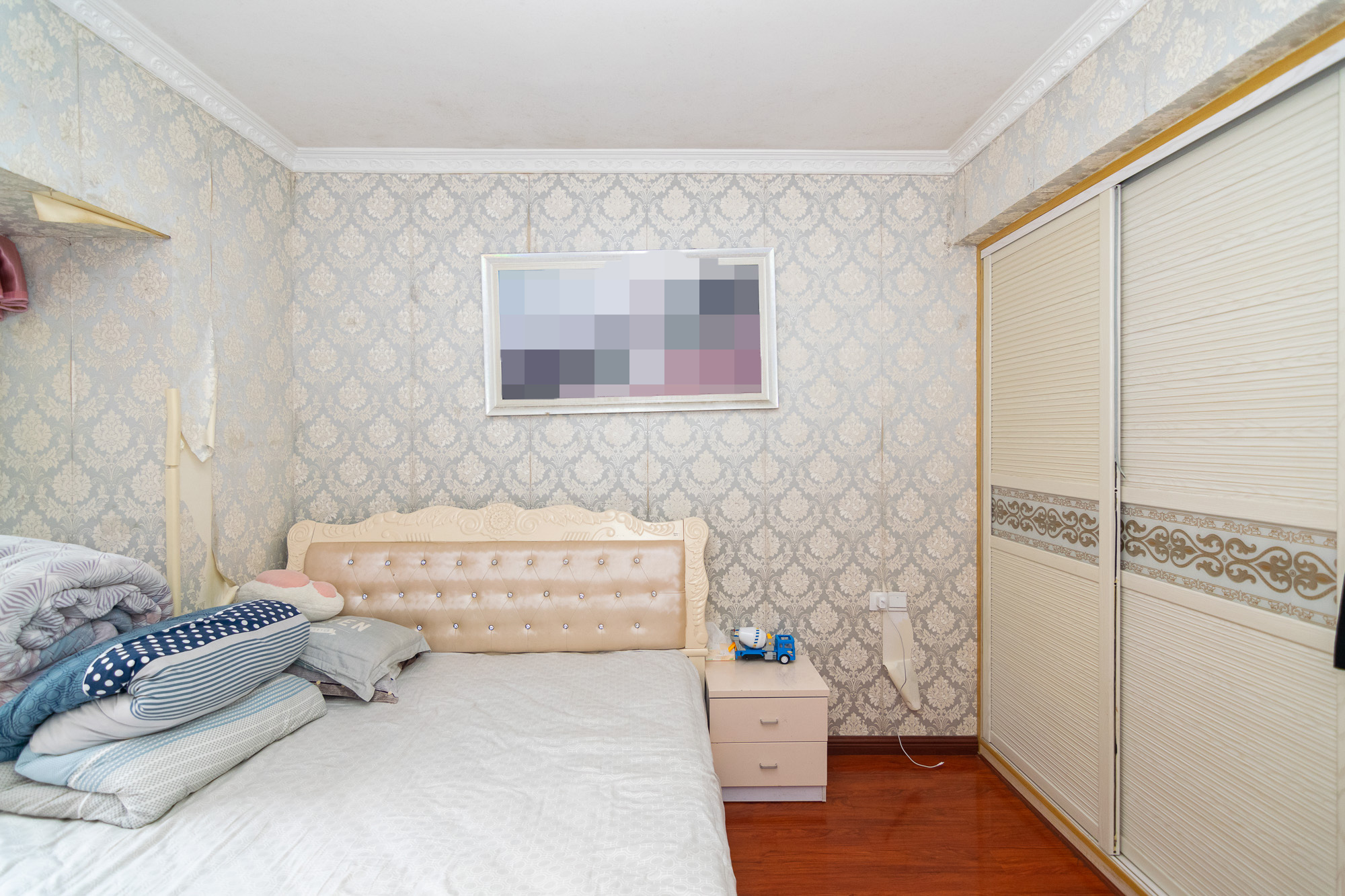 晟通城  3室2厅1卫    59.0万卧室