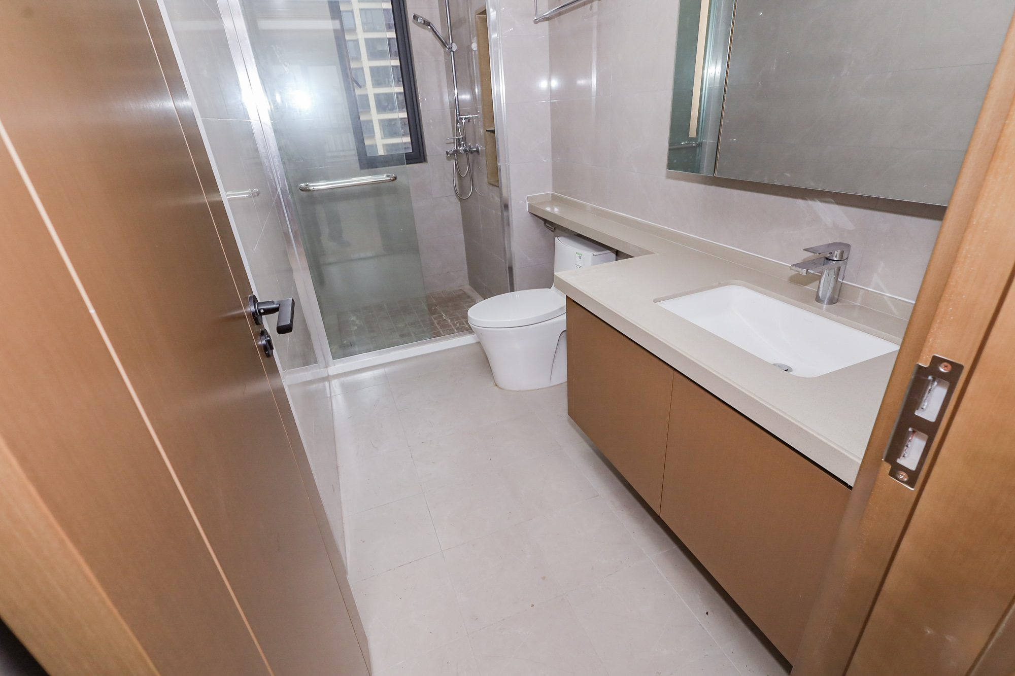 北辰时光里  4室2厅2卫    199.0万卫生间