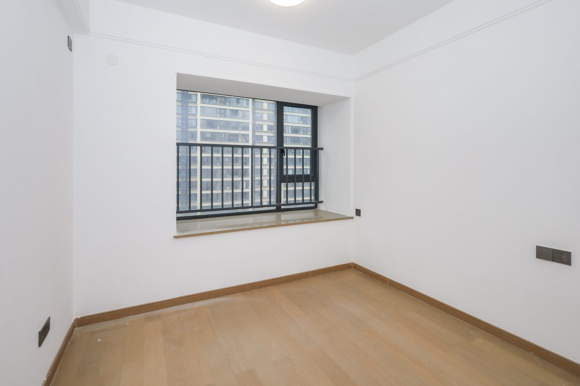 北辰时光里  4室2厅2卫    199.0万卧室