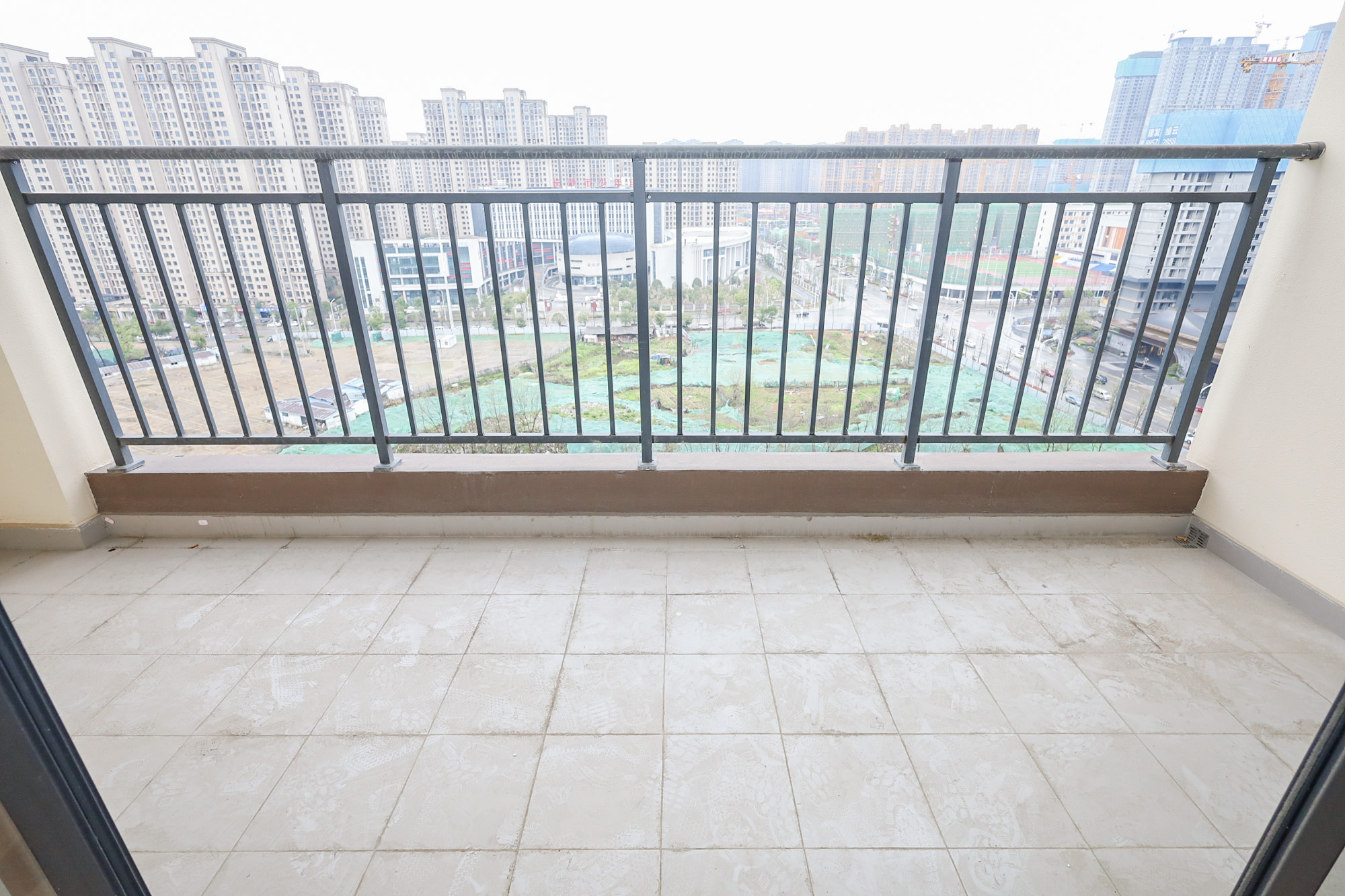 北辰时光里  4室2厅2卫    199.0万阳台