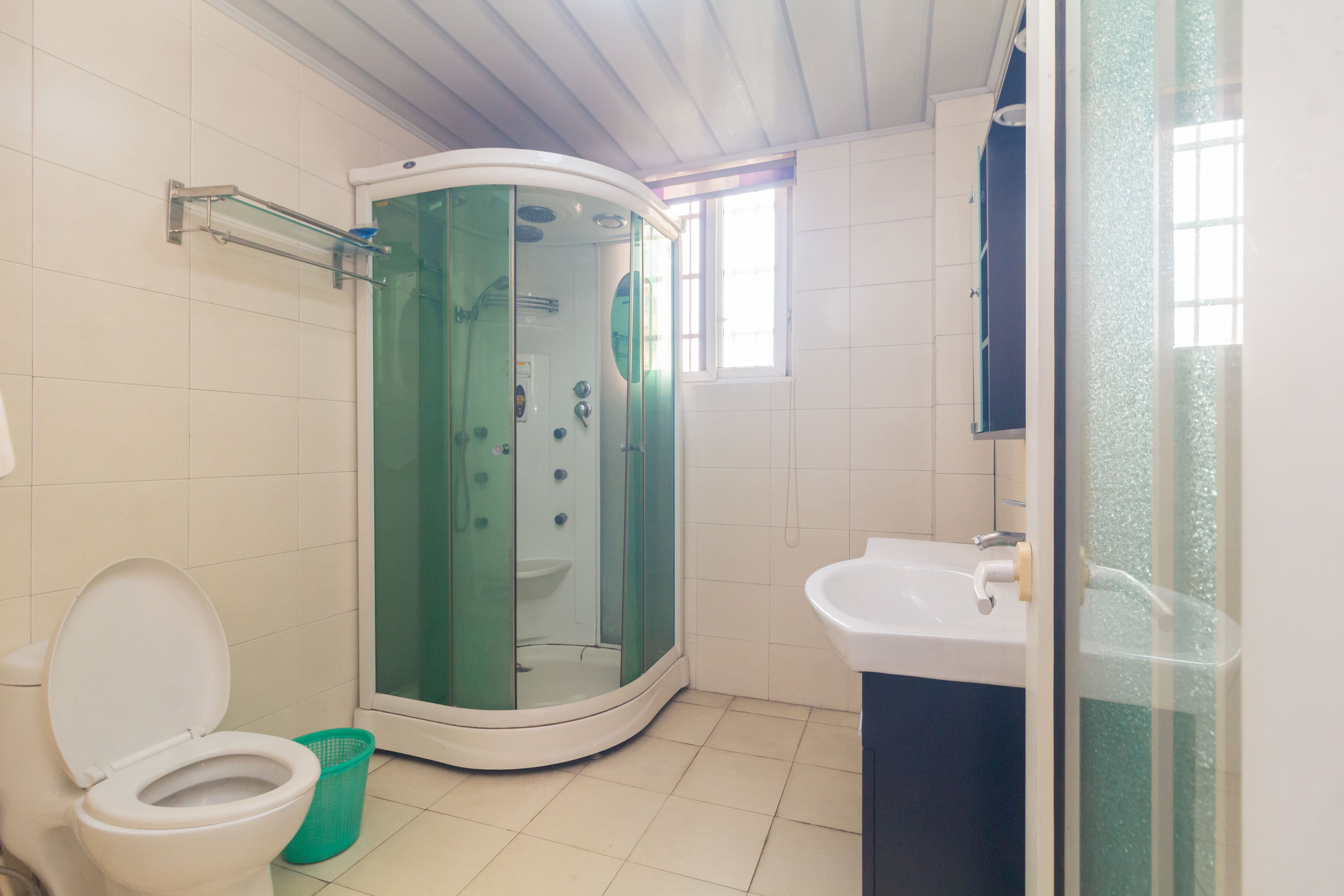 星城国际 4室2厅2卫 55.8万 星城国际 4室2厅2卫 55.8万卫生间