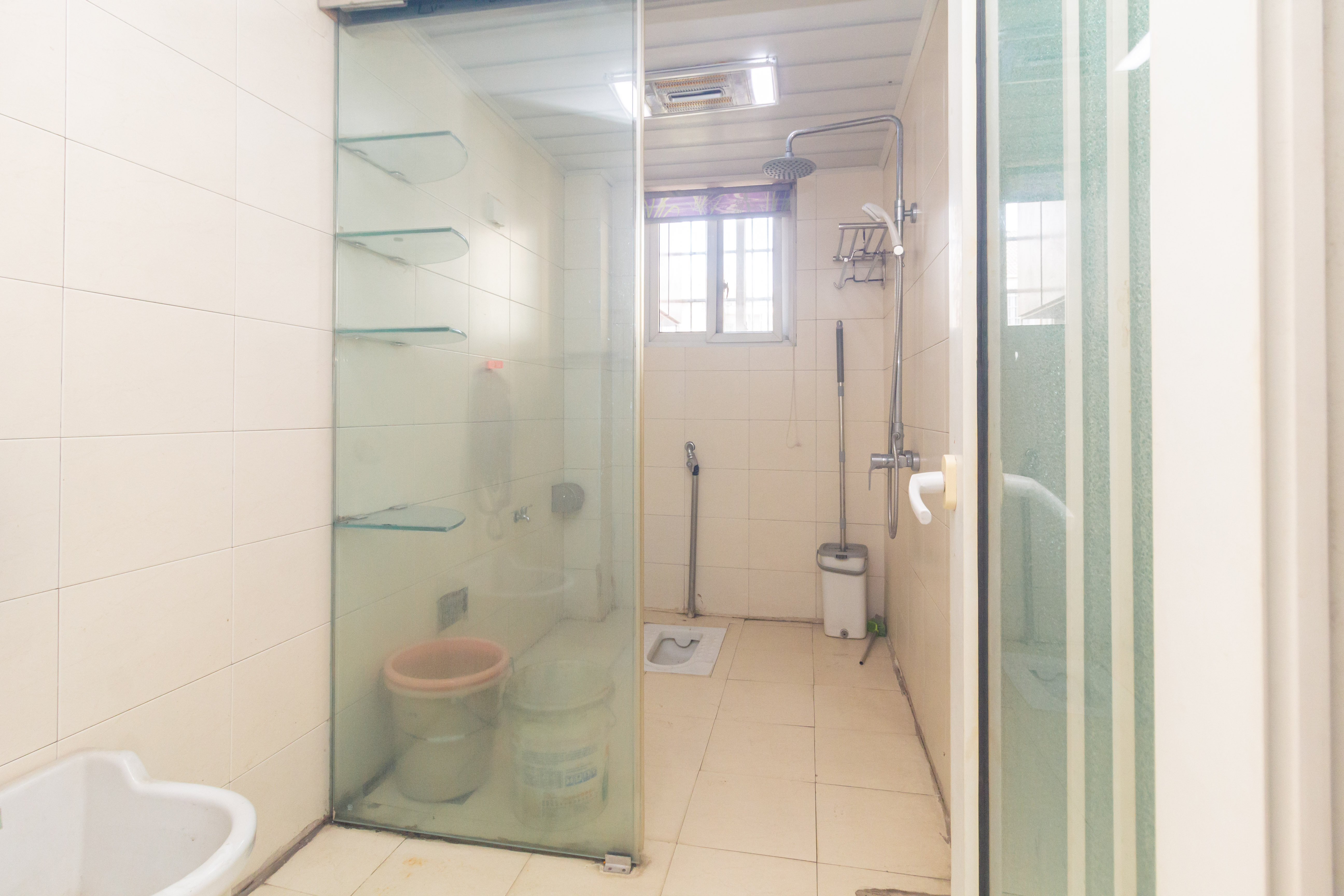 星城国际  4室2厅2卫    55.8万卫生间