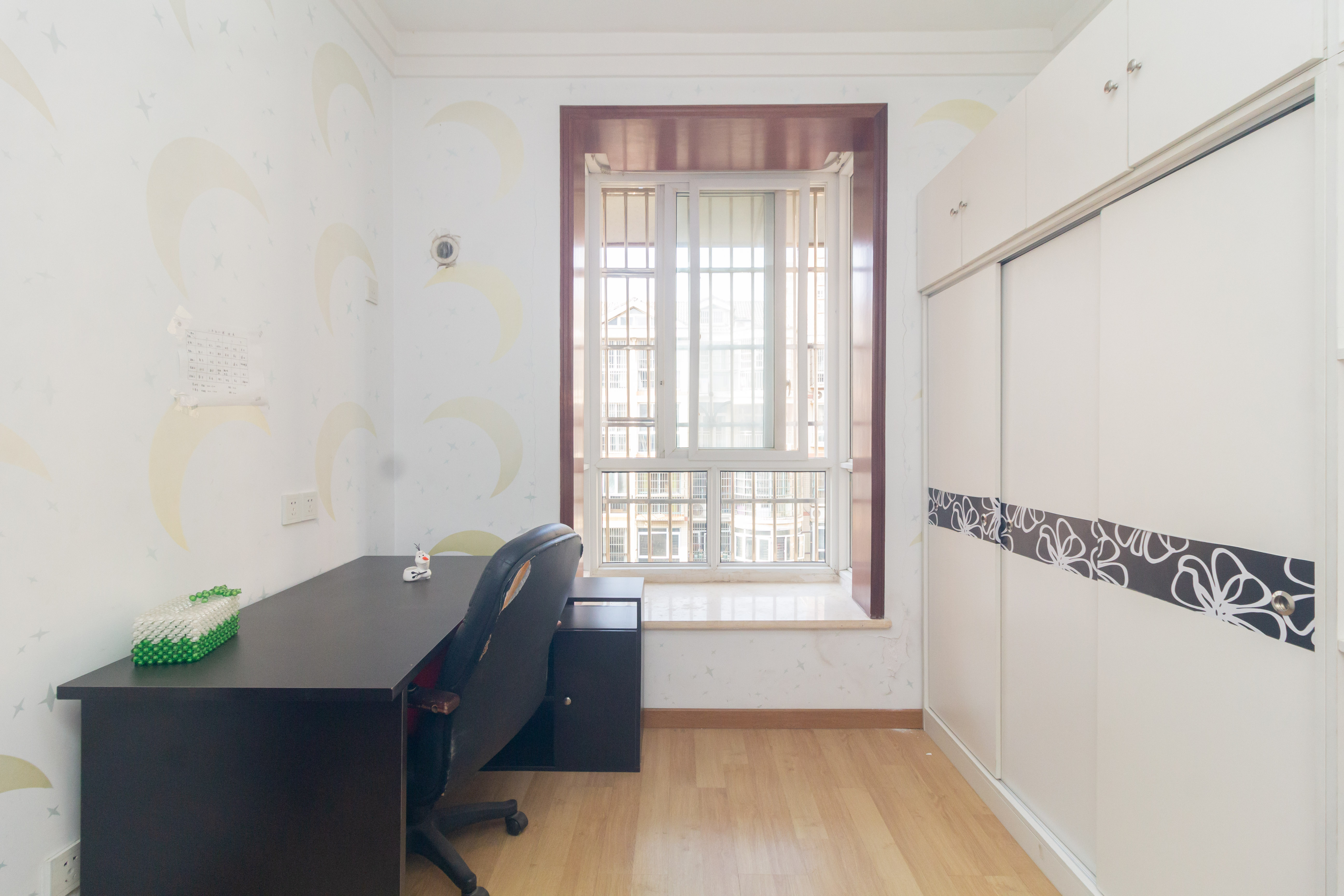 星城国际  4室2厅2卫    55.8万卧室