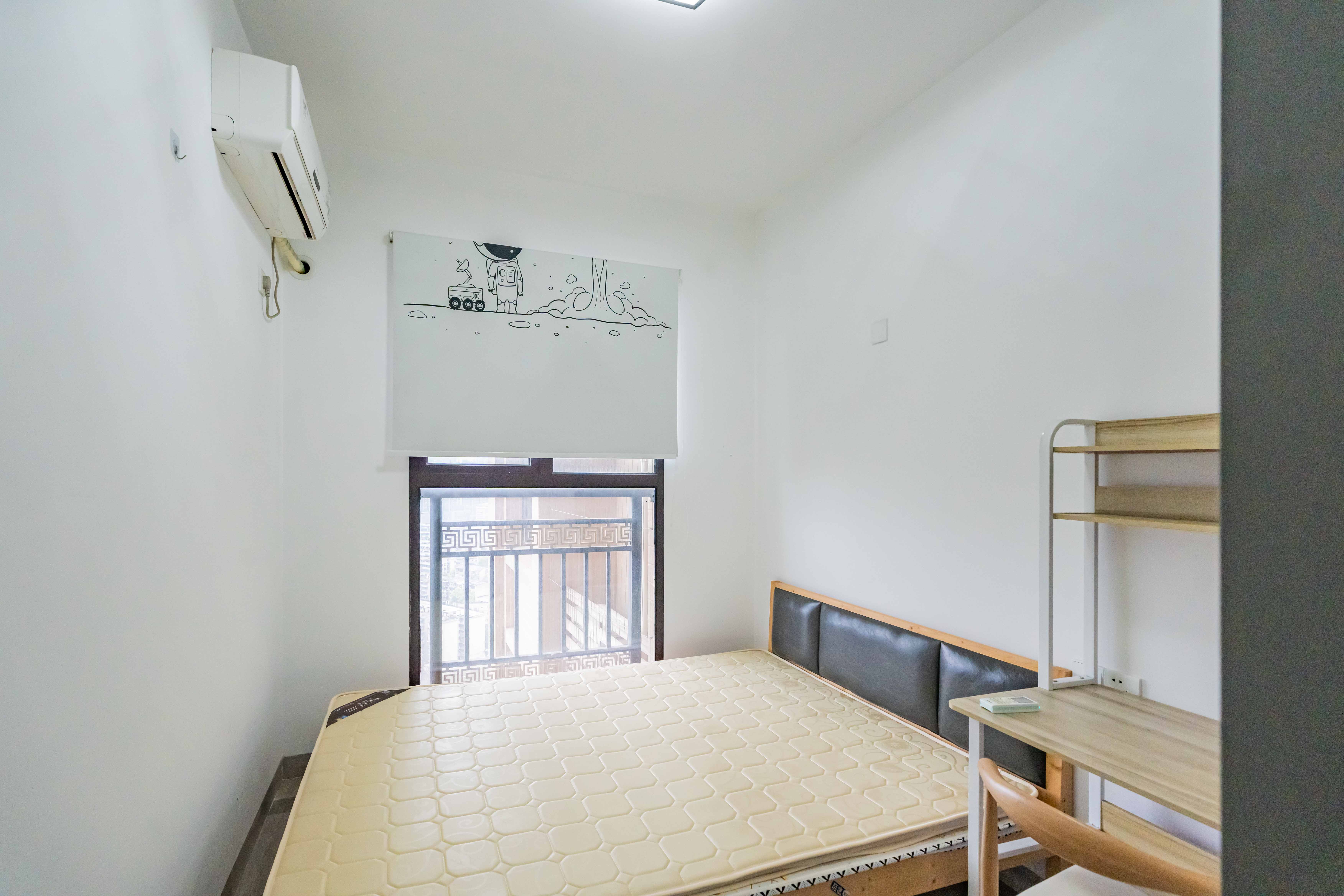 上园商住小区  2室2厅1卫   100.00万卧室