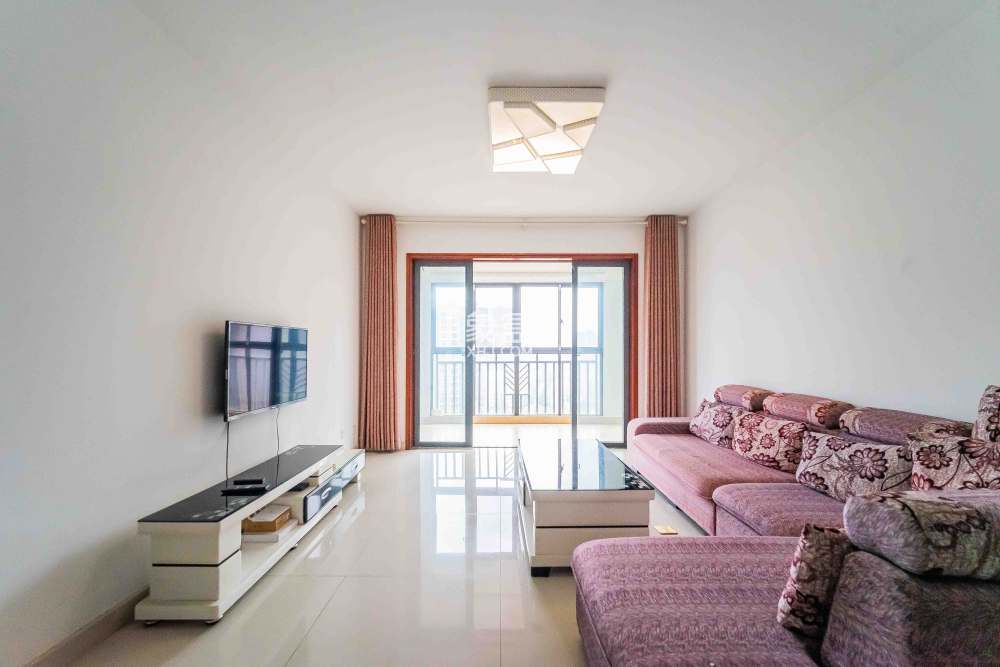 半山壹号  2室2厅1卫    105.0万