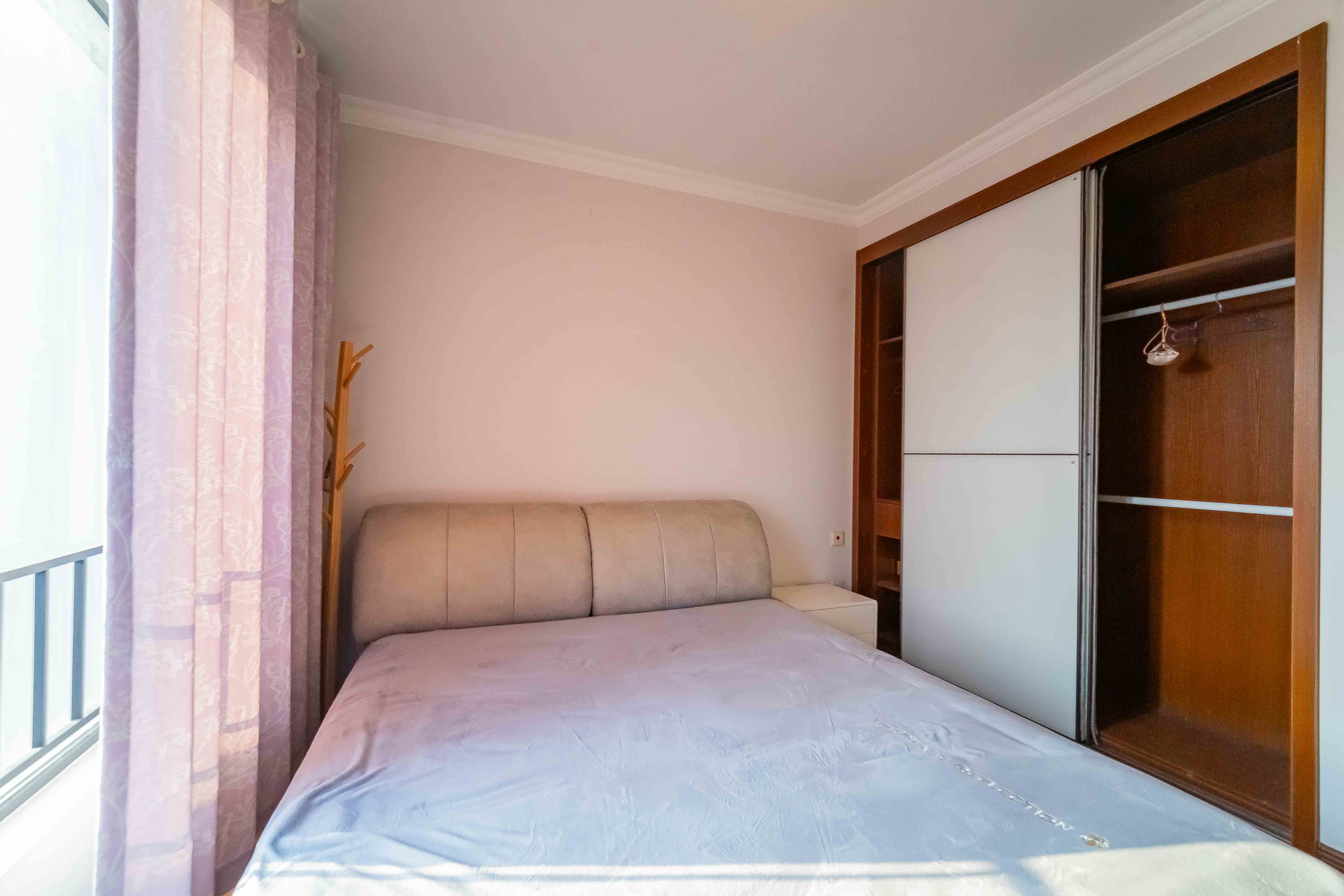 万科金域华府三四期  3室2厅1卫    122.0万卧室