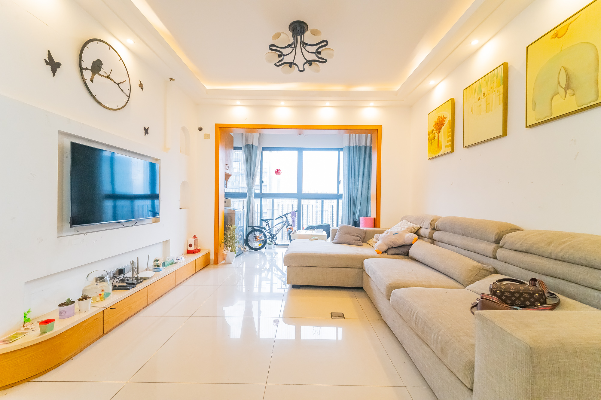 恒基凯旋门一二期  3室2厅1卫    78.0万 恒基凯旋门一二期  3室2厅1卫    78.0万客厅