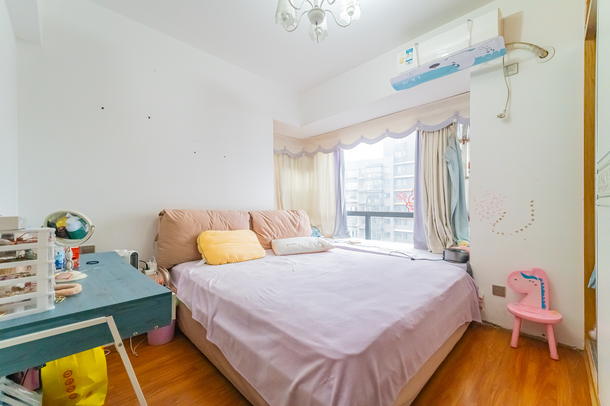 恒基凯旋门一二期  3室2厅1卫    78.0万 恒基凯旋门一二期  3室2厅1卫    78.0万卧室