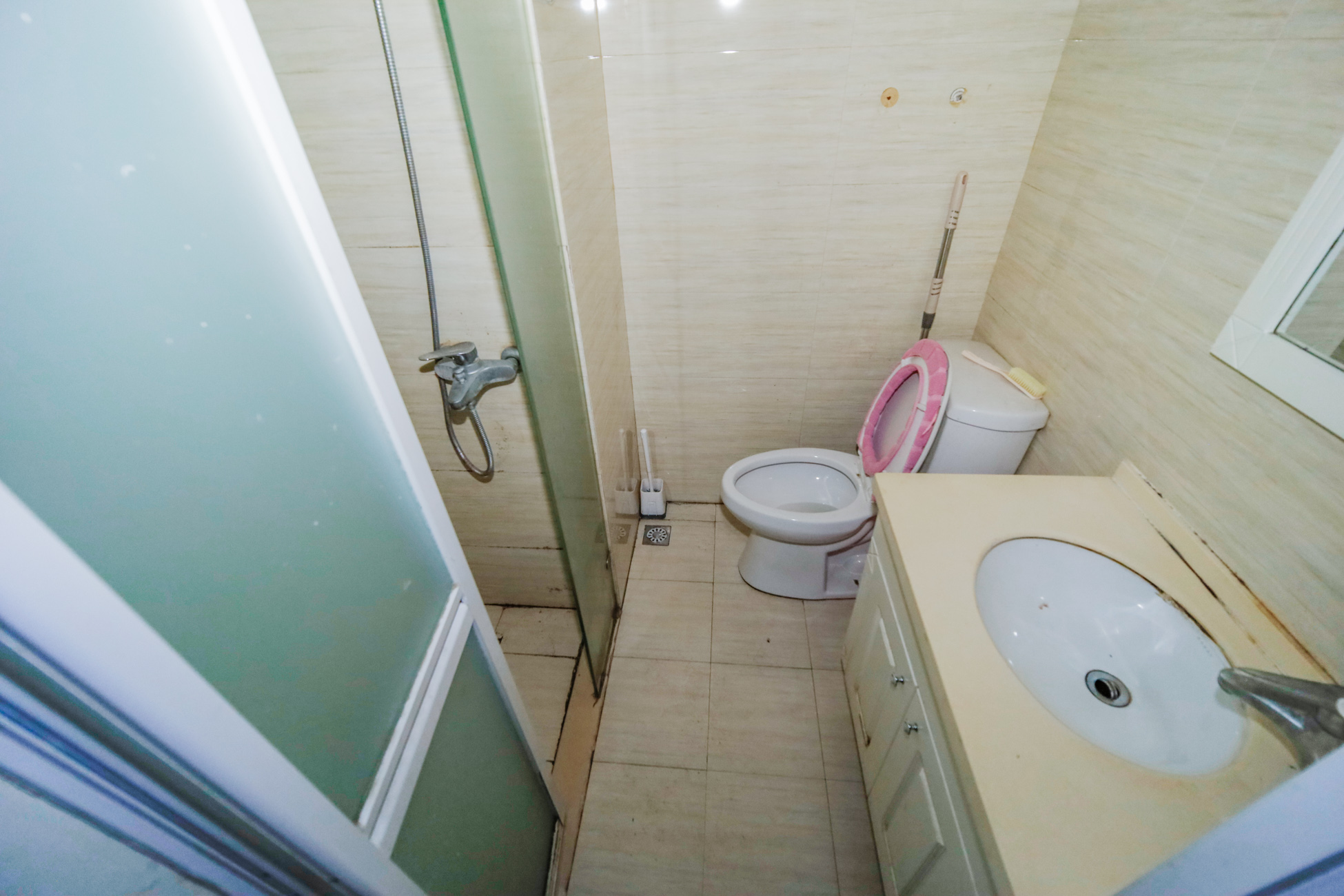 中建木莲工社  1室1厅1卫   31.80万卫生间