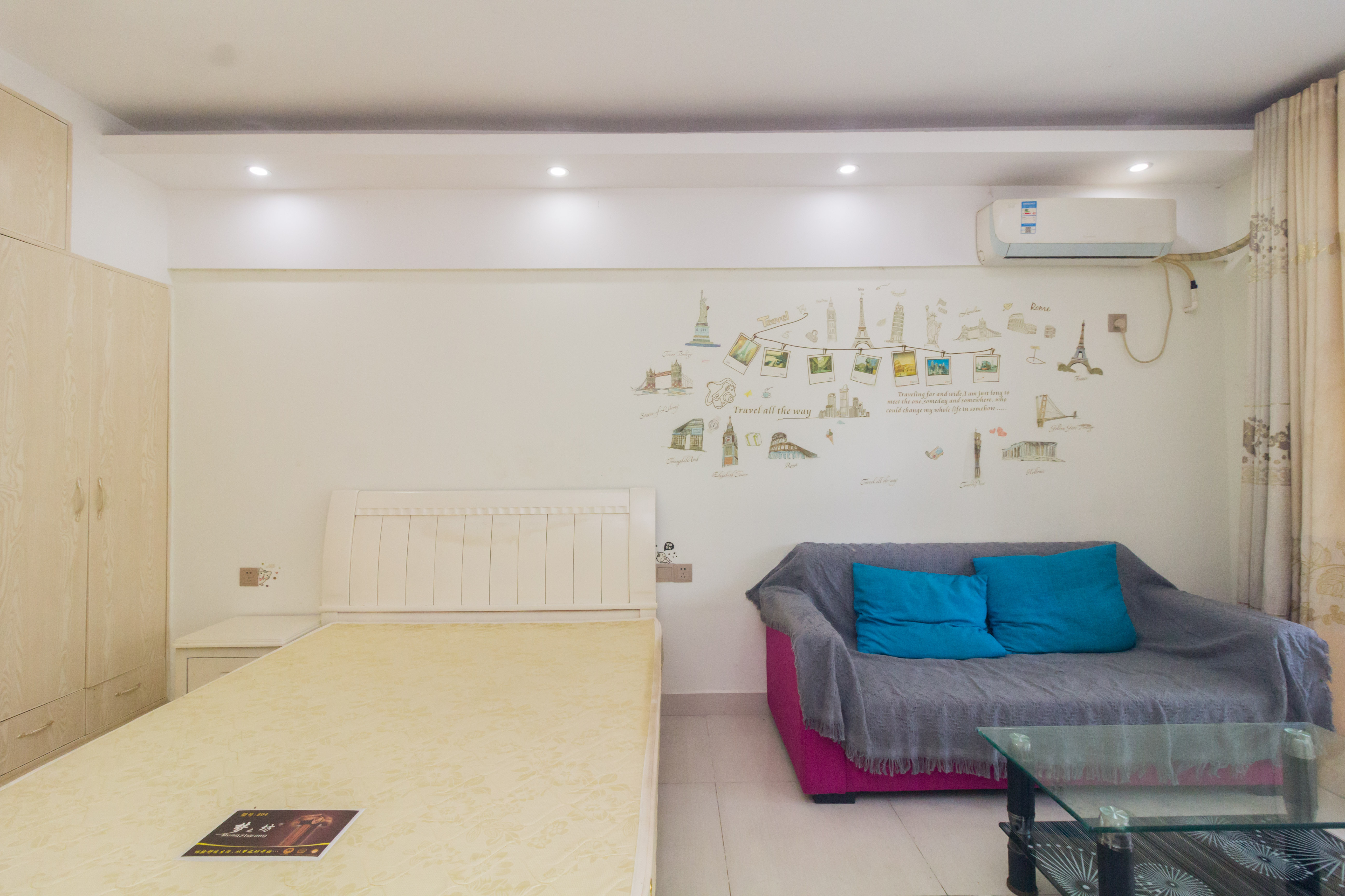 新远时代  1室1厅1卫    16.0万客厅