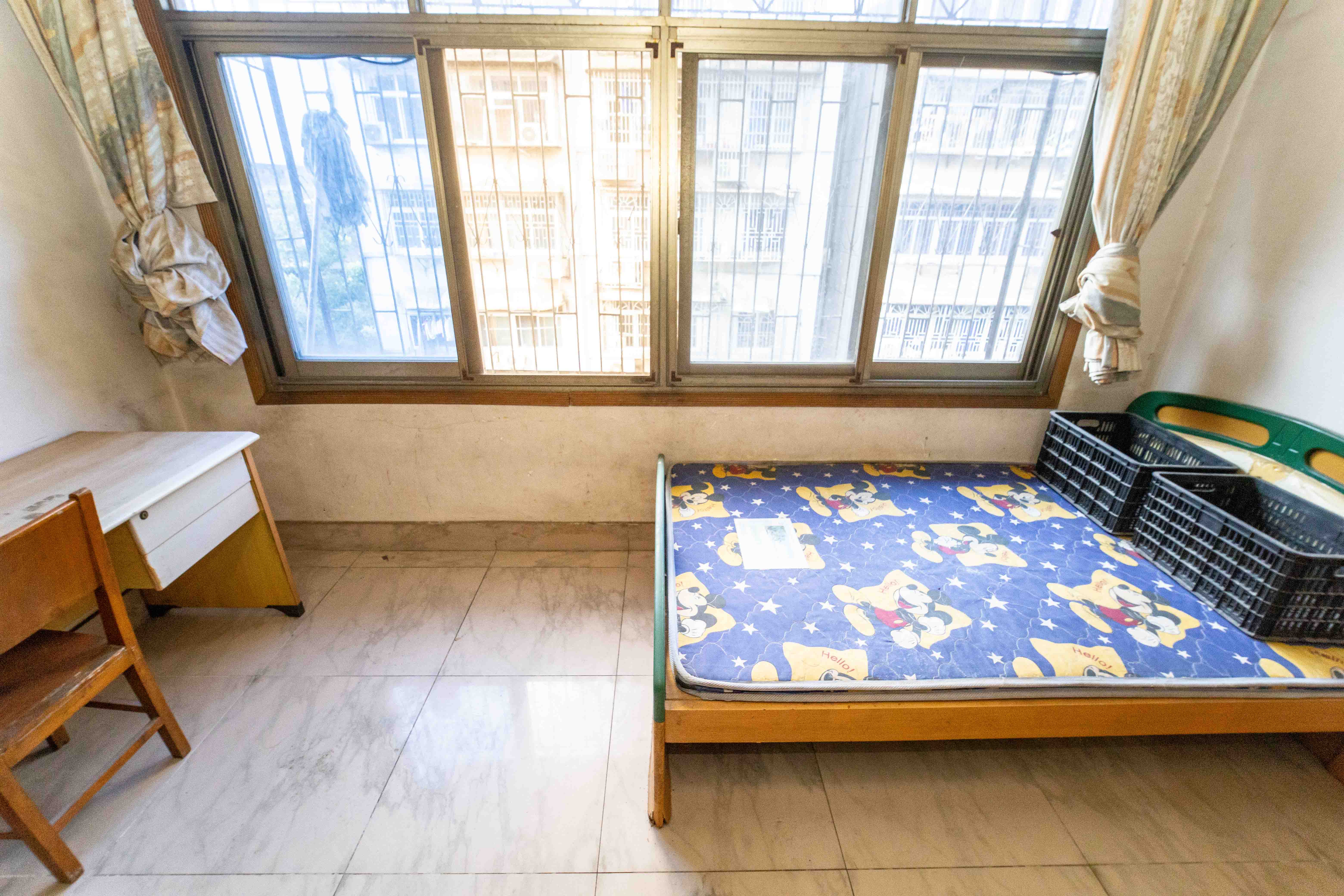 安泰新村 2室2厅1卫 48.0万 安泰新村 2室2厅1卫 48.0万阳台