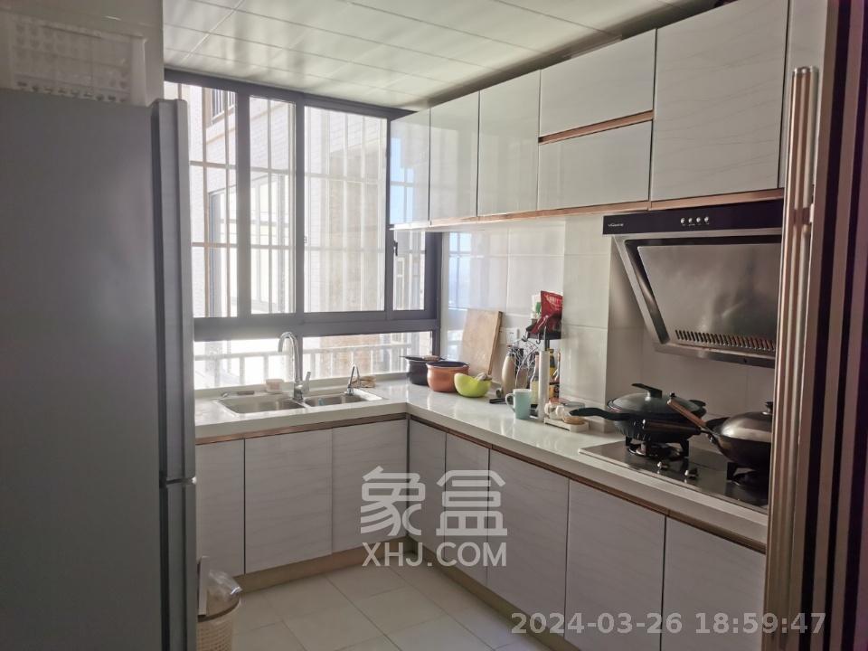 和美星城  2室2厅1卫   1900.00元/月室内图