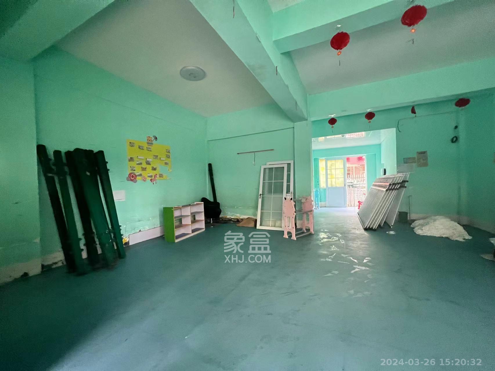 府后路安置小区（道坡小区）   75.0㎡     3000.00元/月室内图