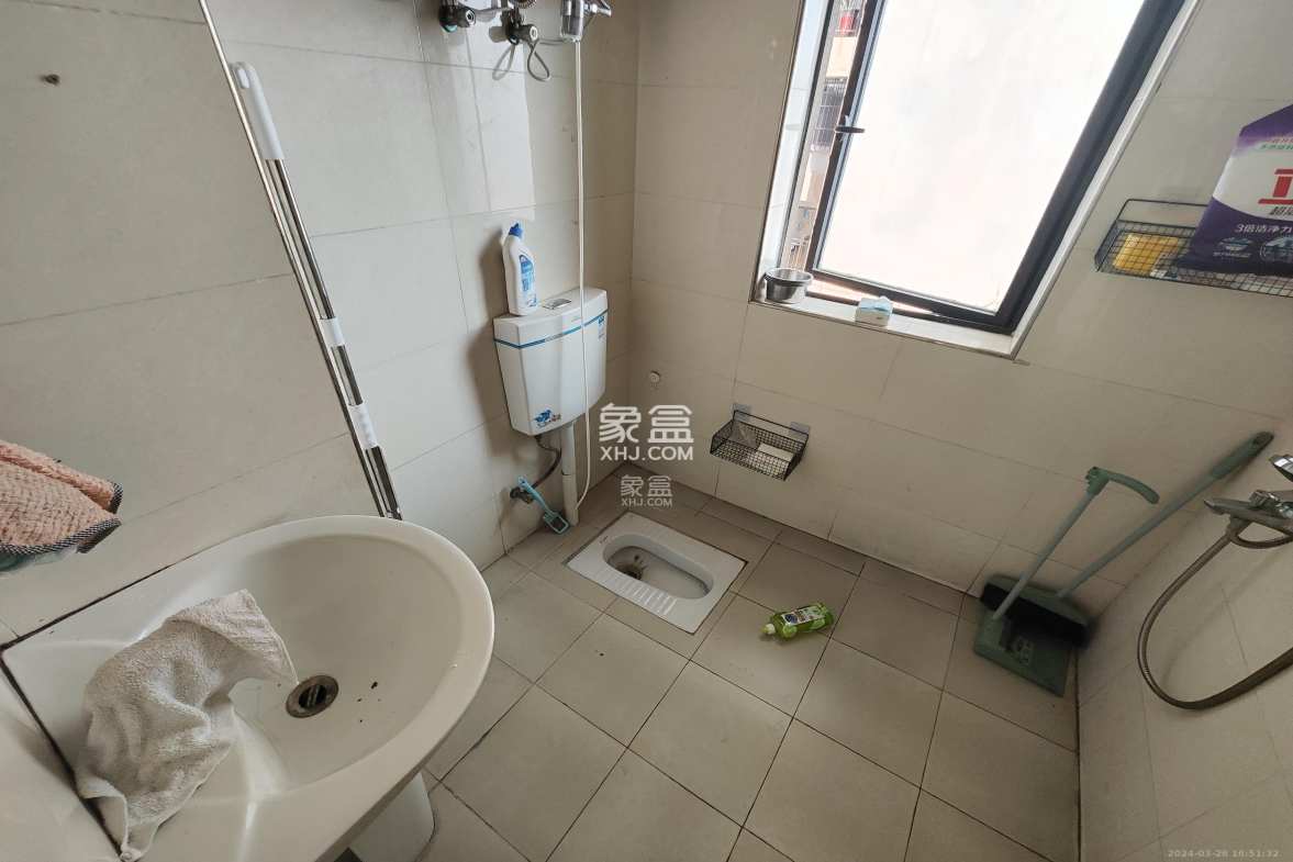 窑塘新村 0室0厅0卫 900.0元/月 窑塘新村 0室0厅0卫 900.0元/月室内图