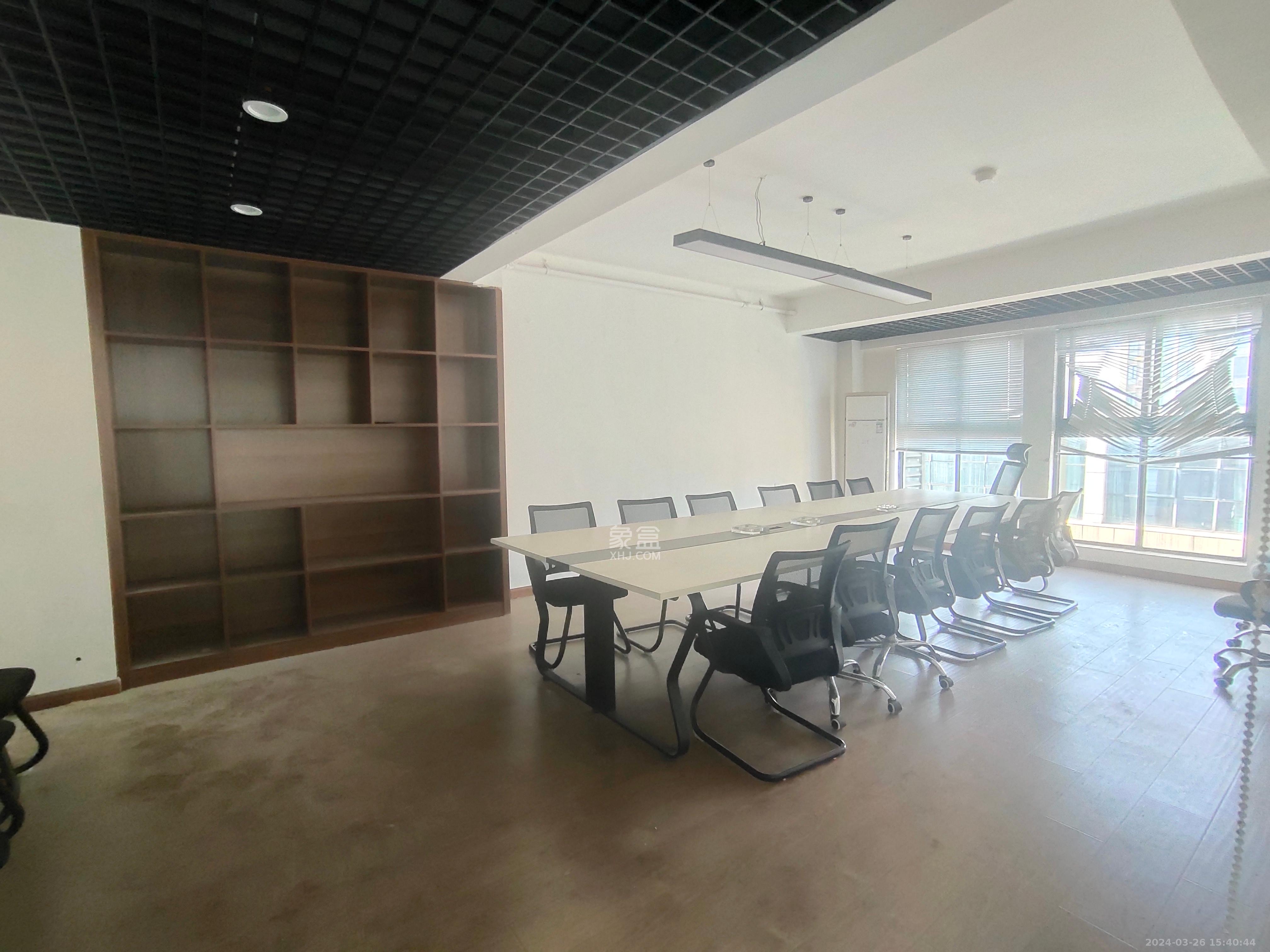 鑫远微中心  4室2厅3卫   16000.00元/月室内图