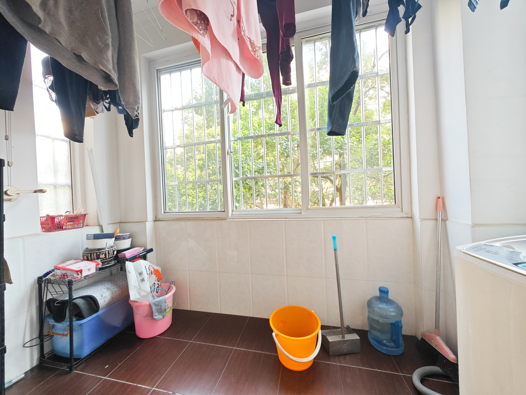 嘉盛华庭(一期、二期、三期) 3室2厅2卫 83.0万 嘉盛华庭(一期、二期、三期) 3室2厅2卫 83.0万阳台