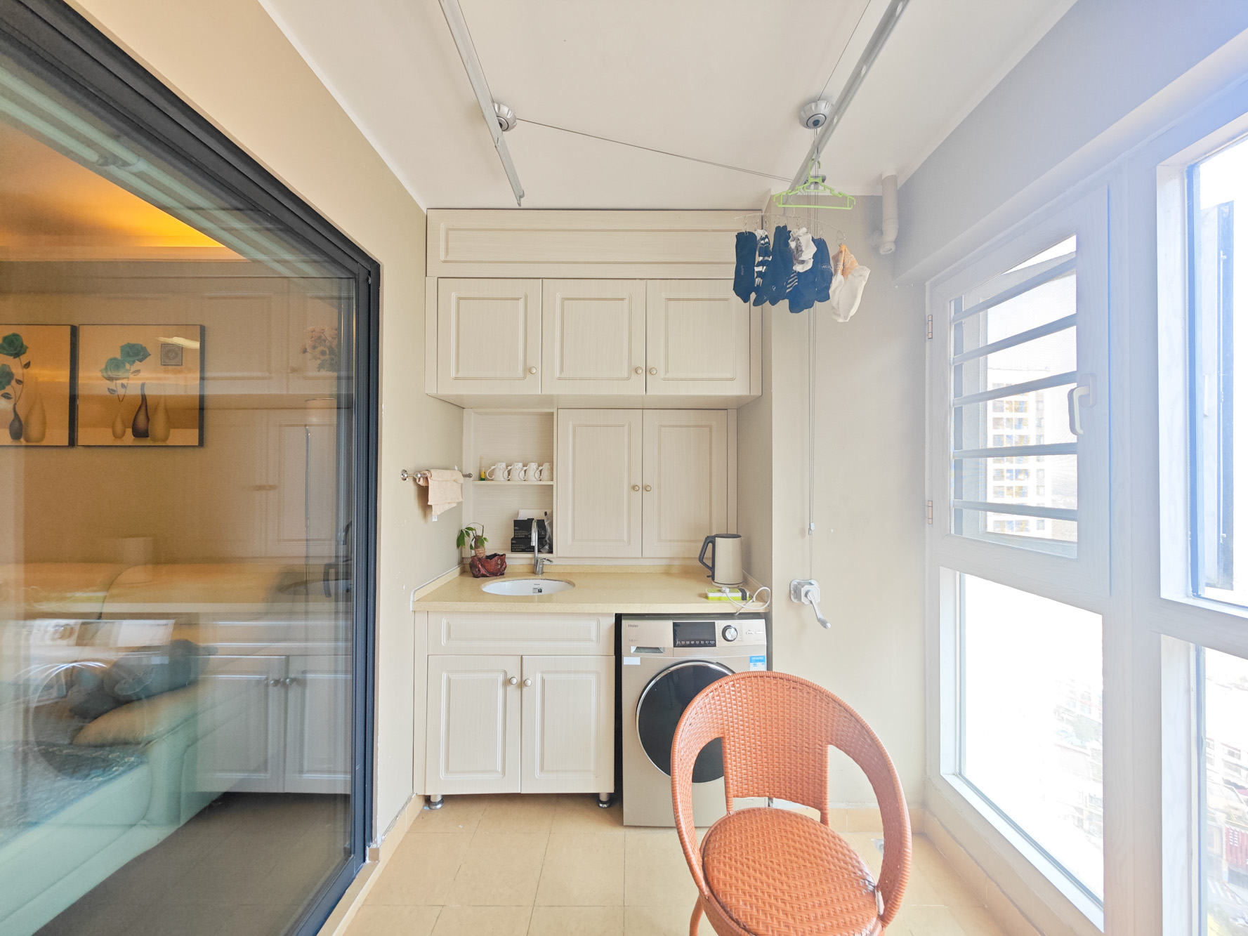 万科魅力之城非凡里 3室2厅1卫 98.0万 万科魅力之城非凡里 3室2厅1卫 98.0万阳台