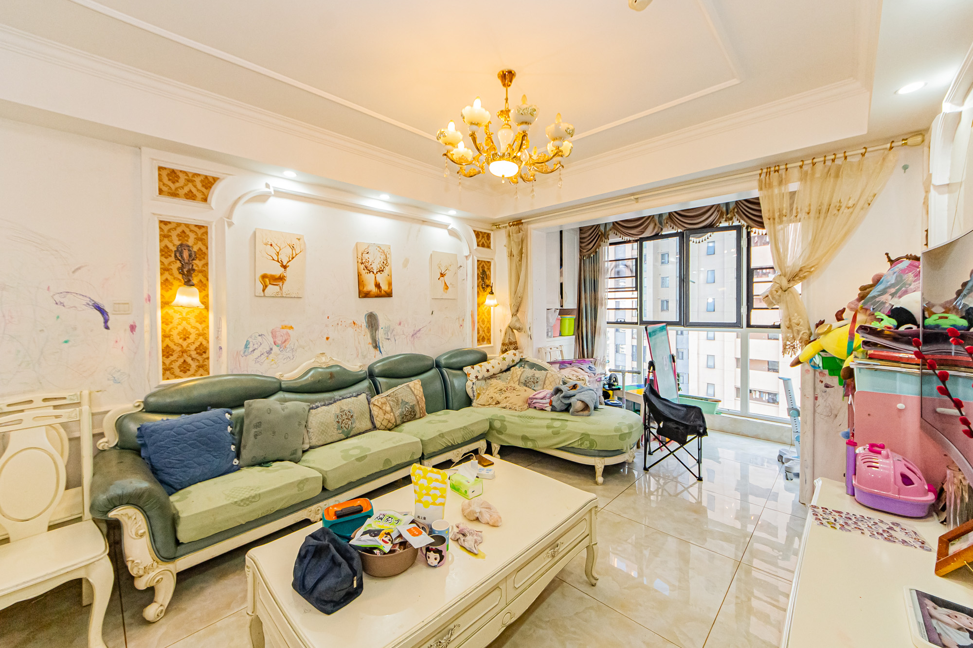 北辰三角洲E6区 3室2厅1卫 145.0万 北辰三角洲E6区 3室2厅1卫 145.0万客厅