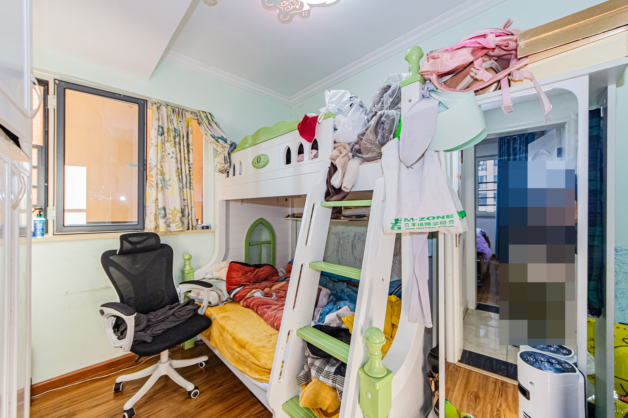 北辰三角洲E6区 3室2厅1卫 145.0万 北辰三角洲E6区 3室2厅1卫 145.0万卧室