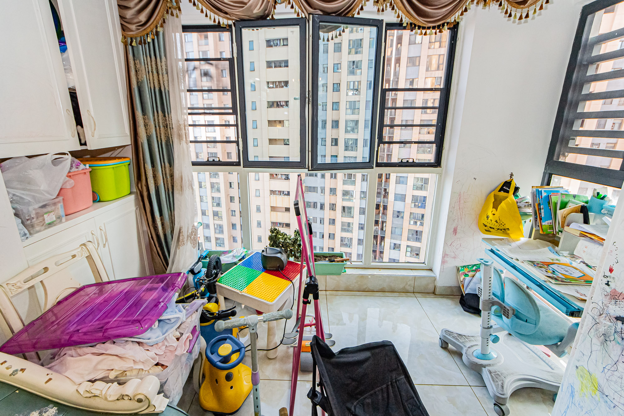 北辰三角洲E6区 3室2厅1卫 145.0万 北辰三角洲E6区 3室2厅1卫 145.0万阳台