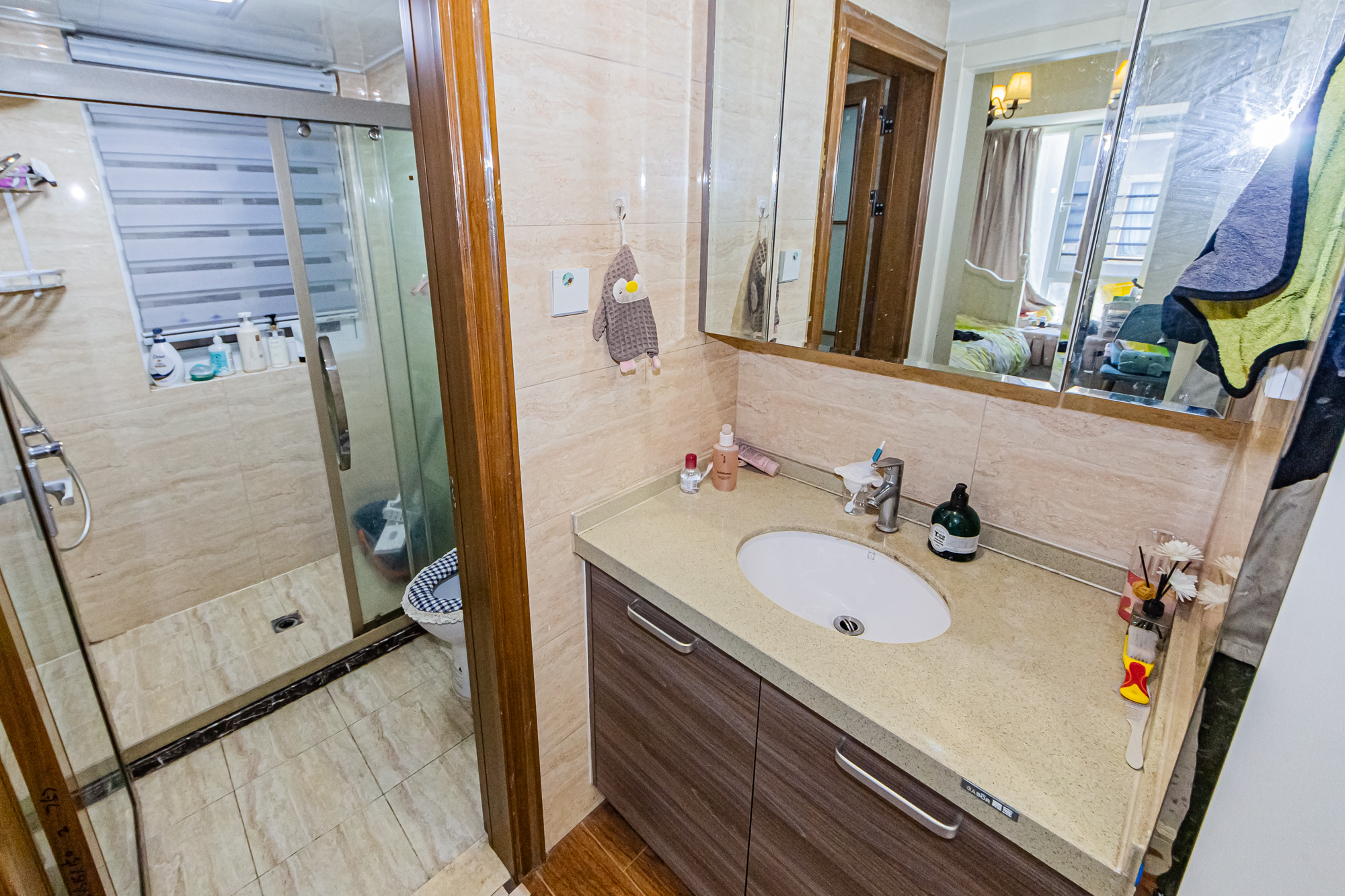 北辰三角洲C2区  3室2厅2卫    145.0万卫生间