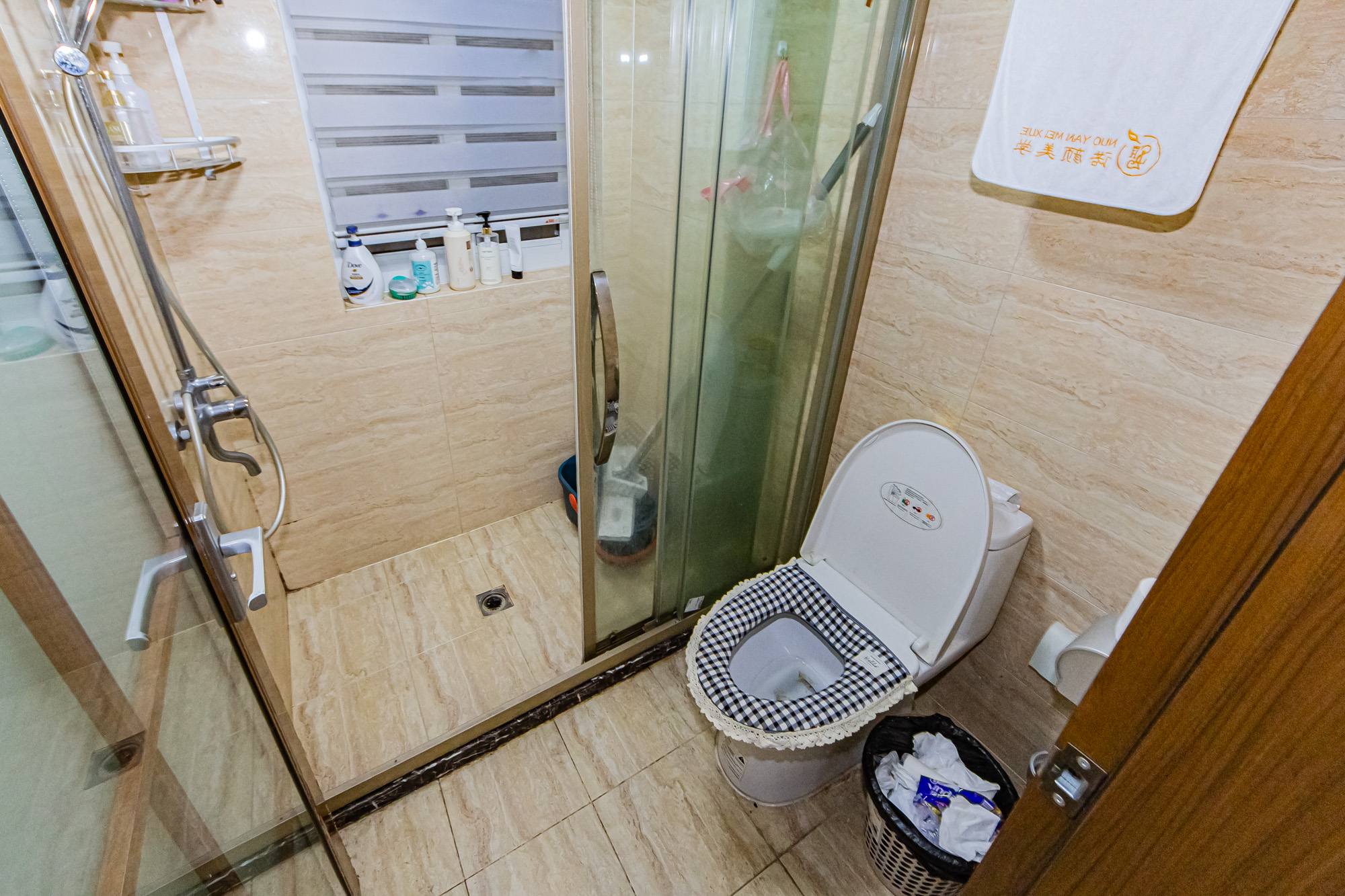 北辰三角洲C2区  3室2厅2卫    145.0万卫生间