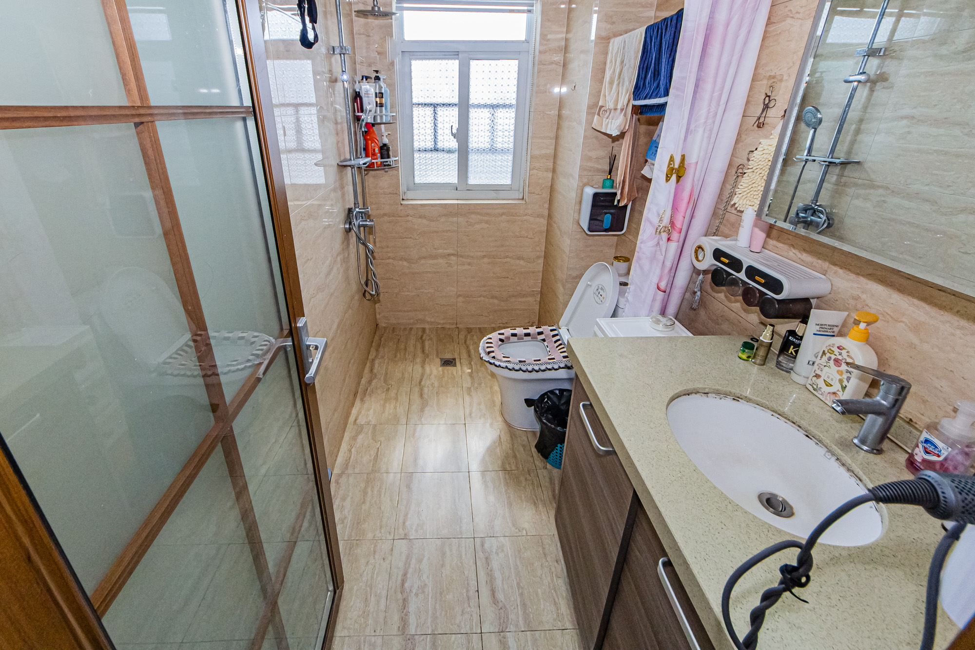 北辰三角洲C2区  3室2厅2卫    145.0万卫生间