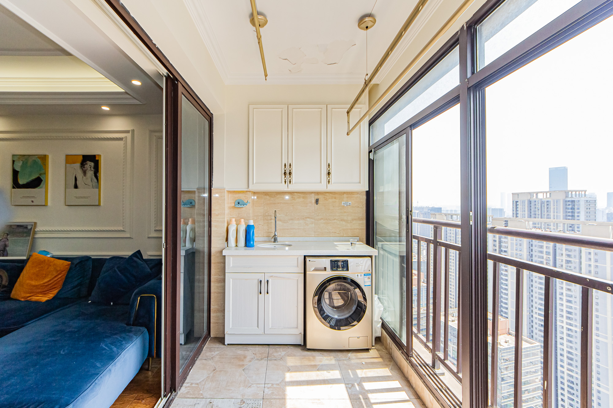 北辰三角洲C2区  3室2厅2卫    145.0万阳台