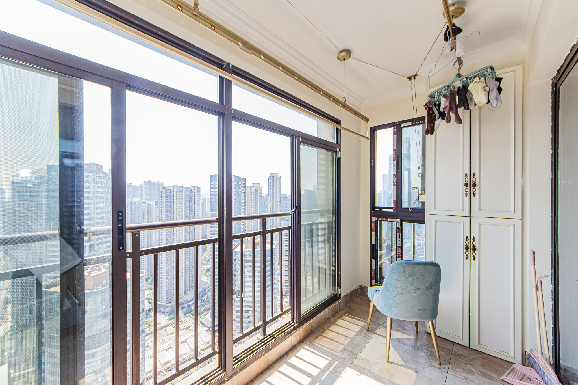 北辰三角洲C2区  3室2厅2卫    145.0万阳台