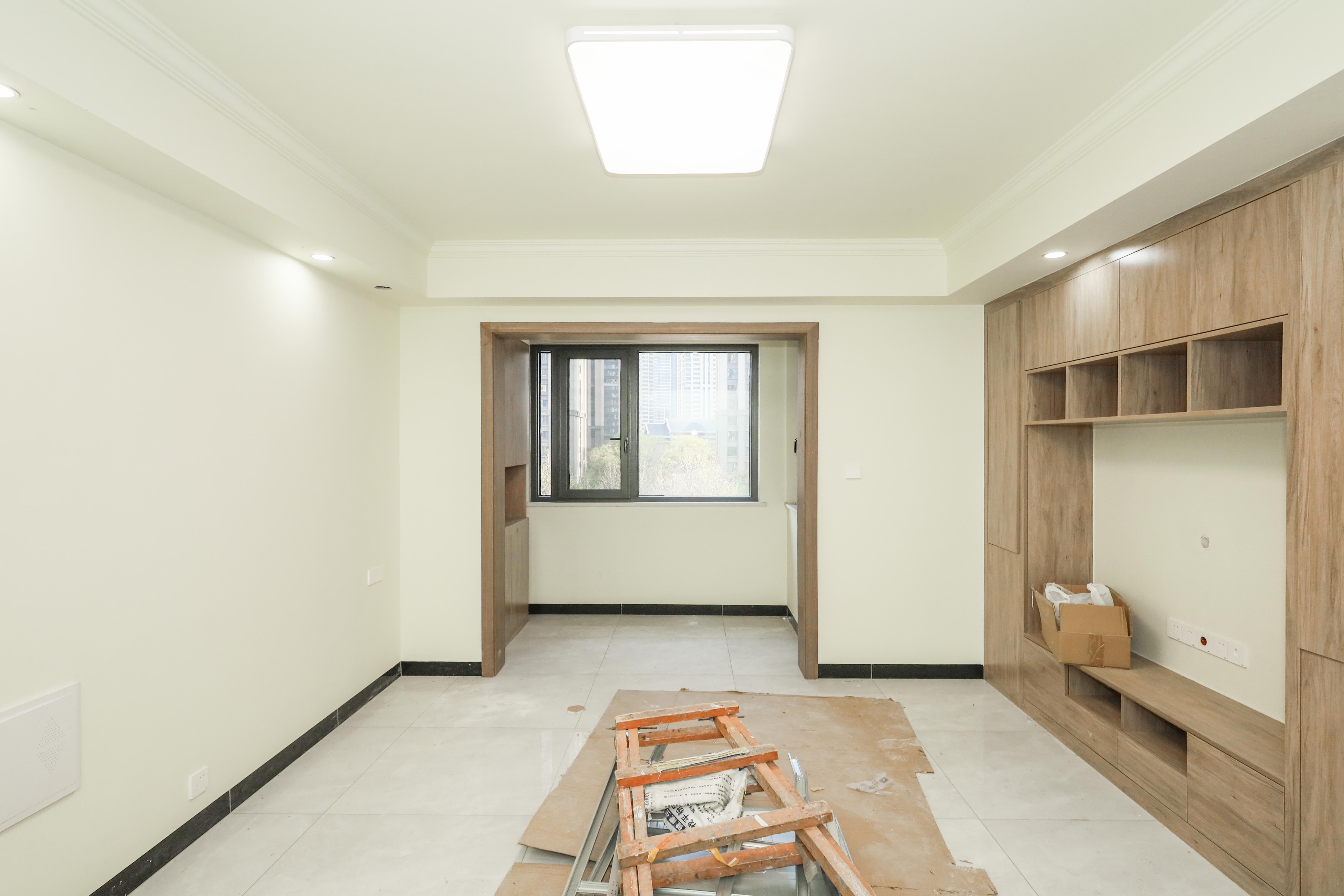 中国铁建梅溪青秀二期  4室2厅2卫   210.00万