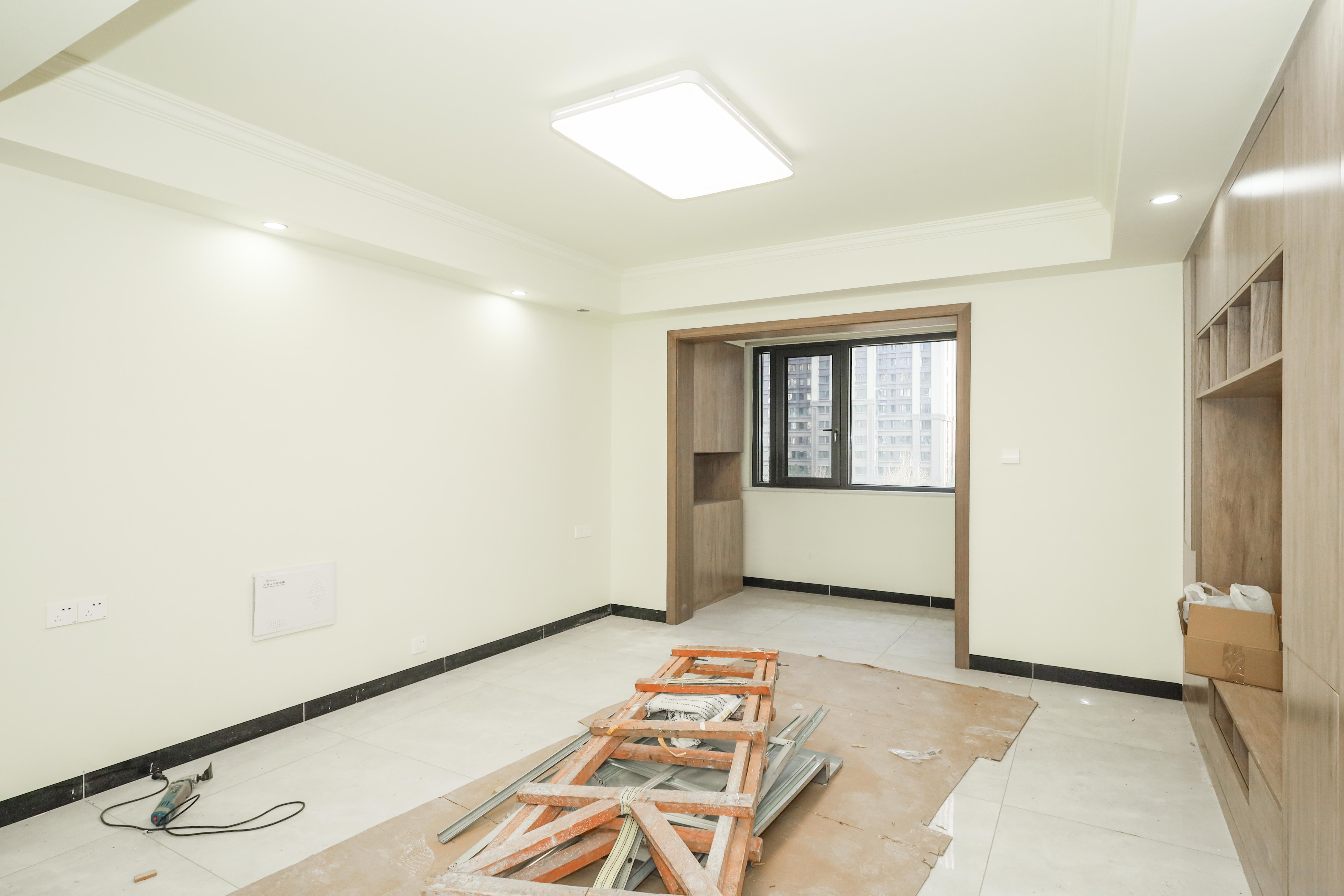 中国铁建梅溪青秀二期  4室2厅2卫   210.00万客厅