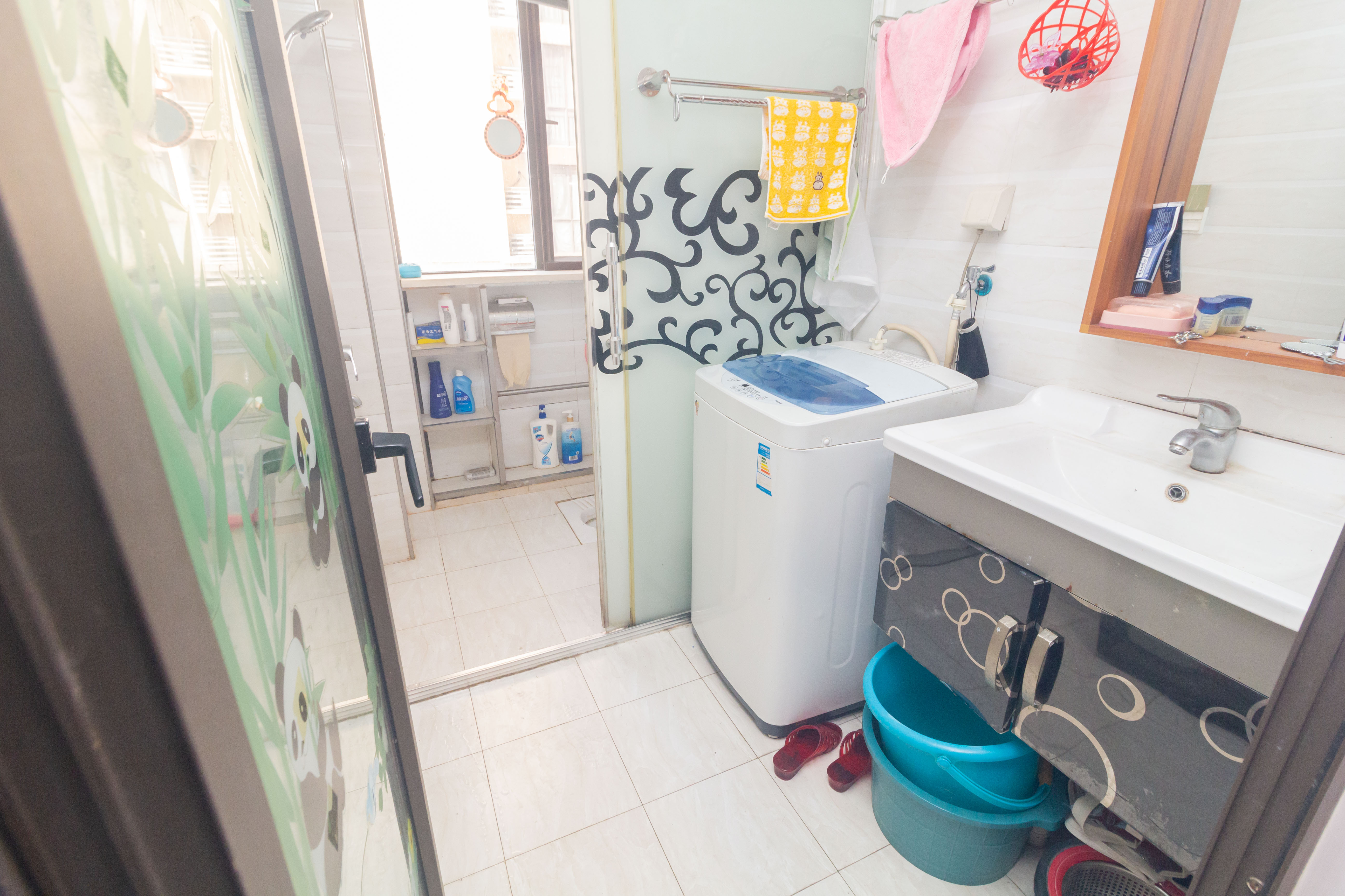 旭辉华庭 2室2厅1卫 52.8万 旭辉华庭 2室2厅1卫 52.8万卫生间