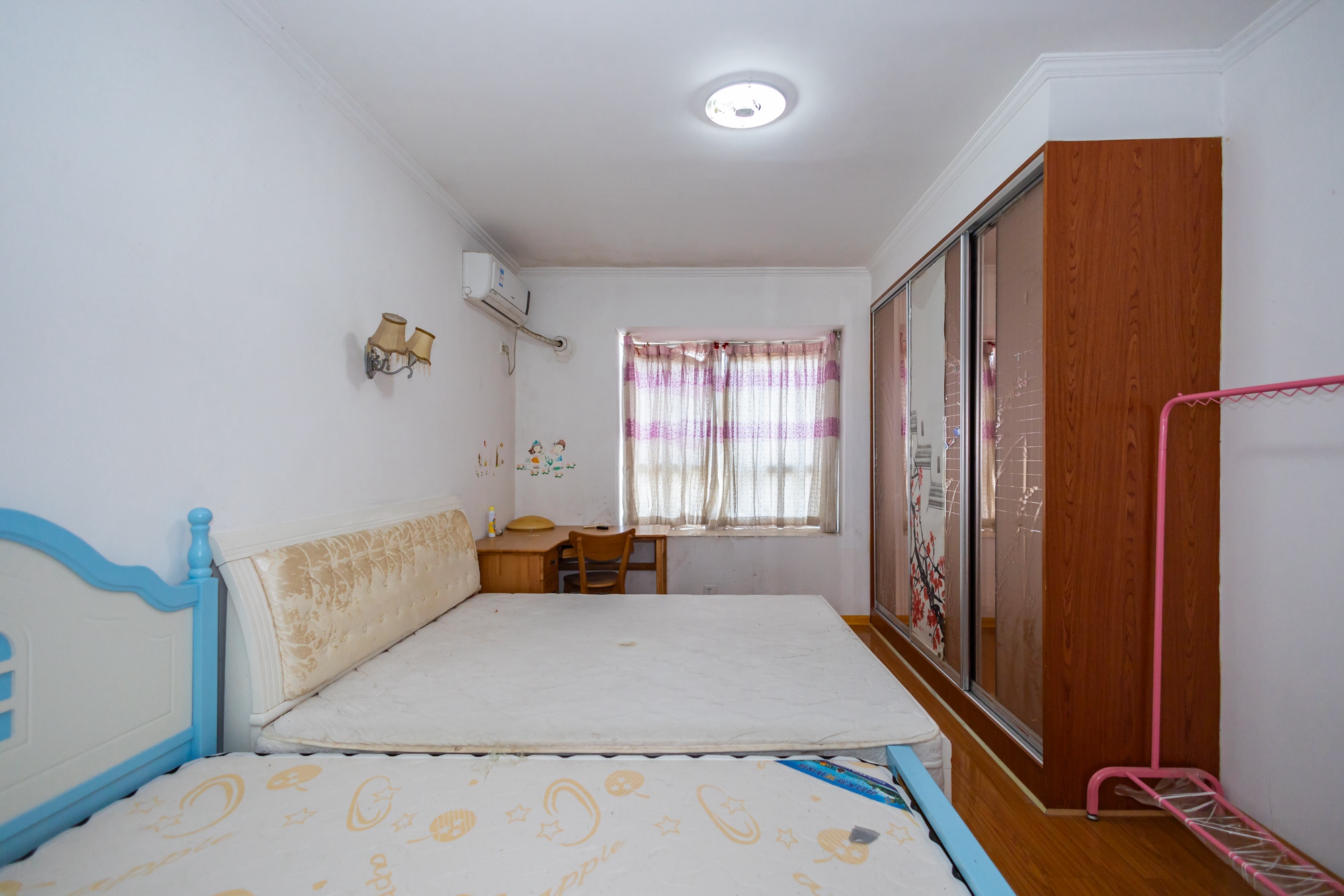 湘楚家园 3室2厅2卫 53.0万 湘楚家园 3室2厅2卫 53.0万卧室