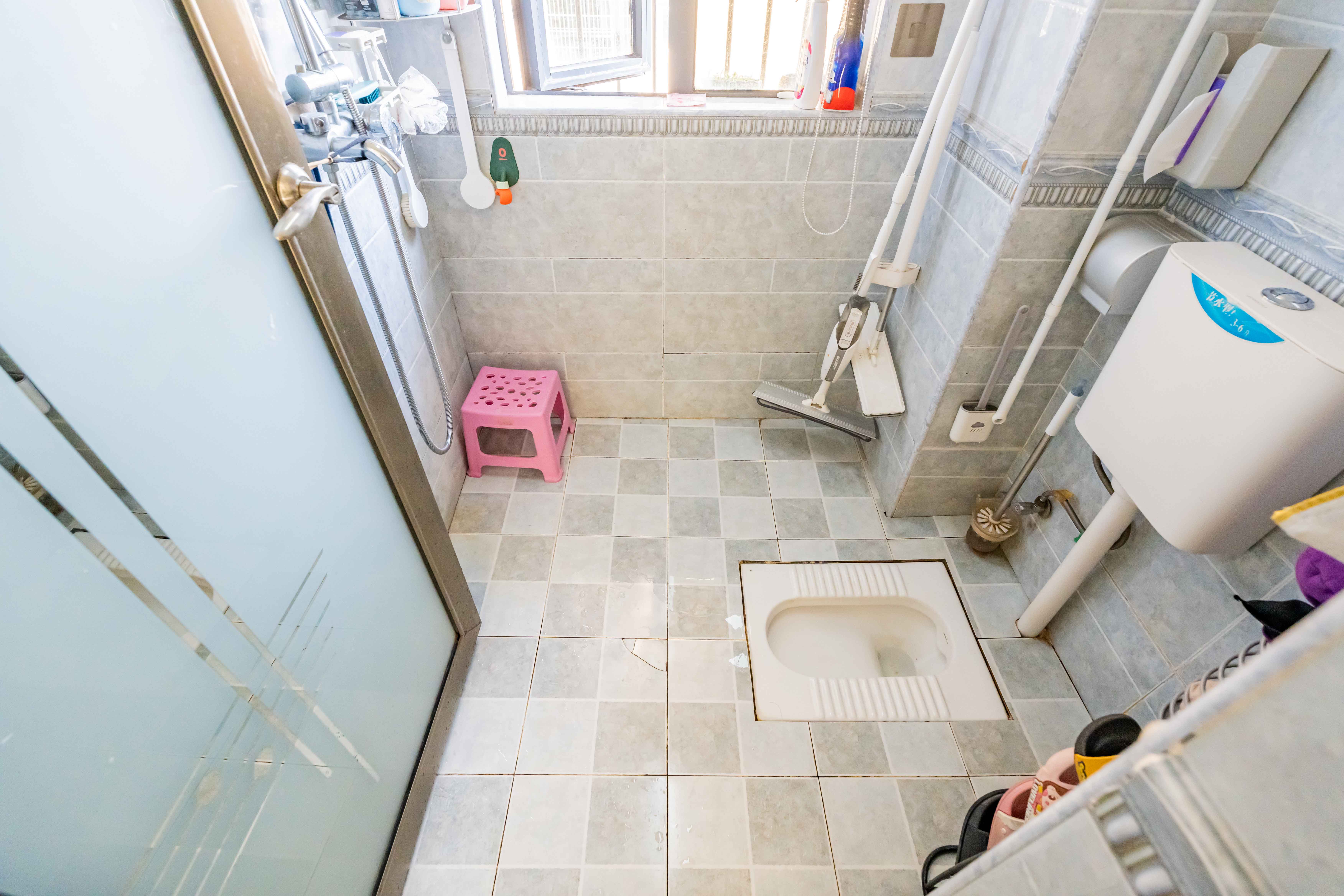 悦湖山 3室2厅1卫 83.0万 悦湖山 3室2厅1卫 83.0万卫生间