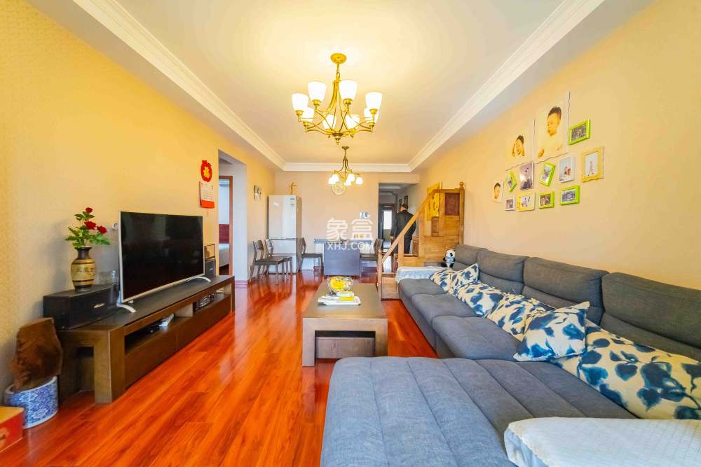 半山壹号  2室2厅2卫    134.99万