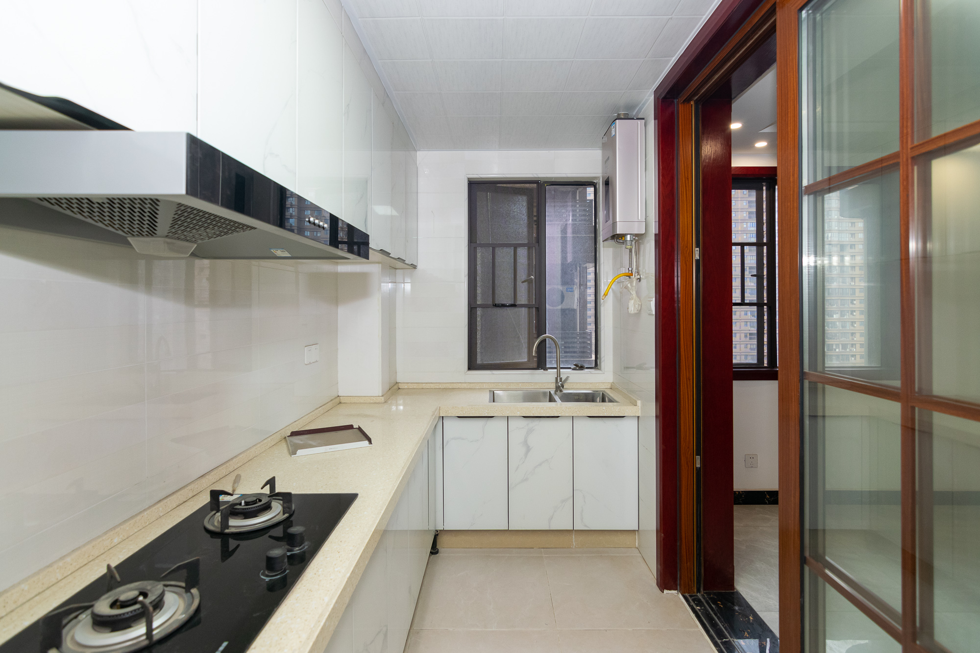 润和长郡(润和紫郡二三期) 4室2厅2卫 125.0万 润和长郡(润和紫郡二三期) 4室2厅2卫 125.0万厨房