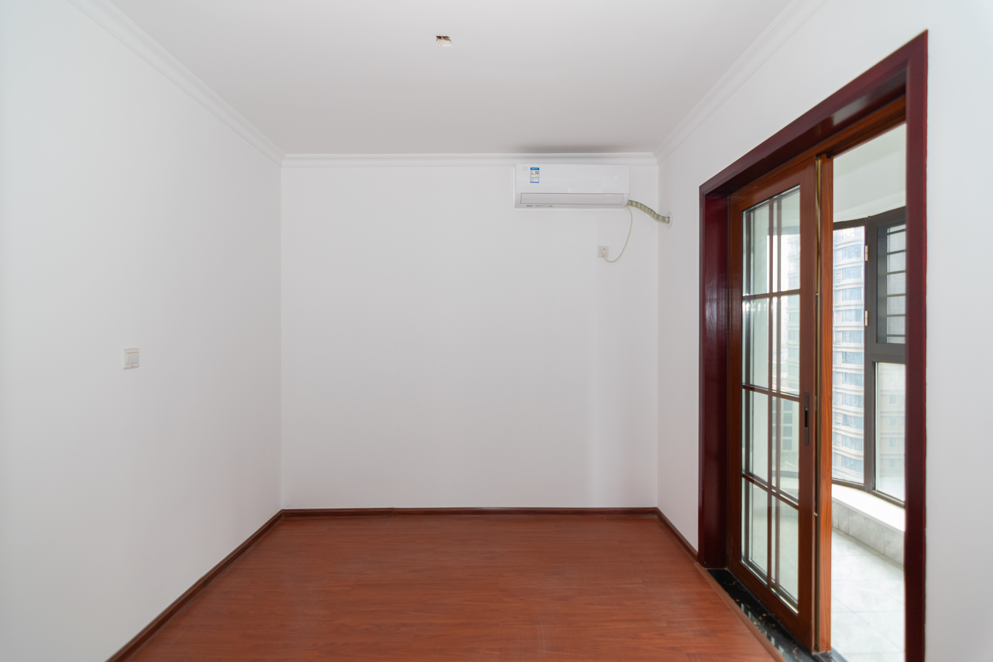 润和长郡(润和紫郡二三期) 4室2厅2卫 125.0万 润和长郡(润和紫郡二三期) 4室2厅2卫 125.0万卧室